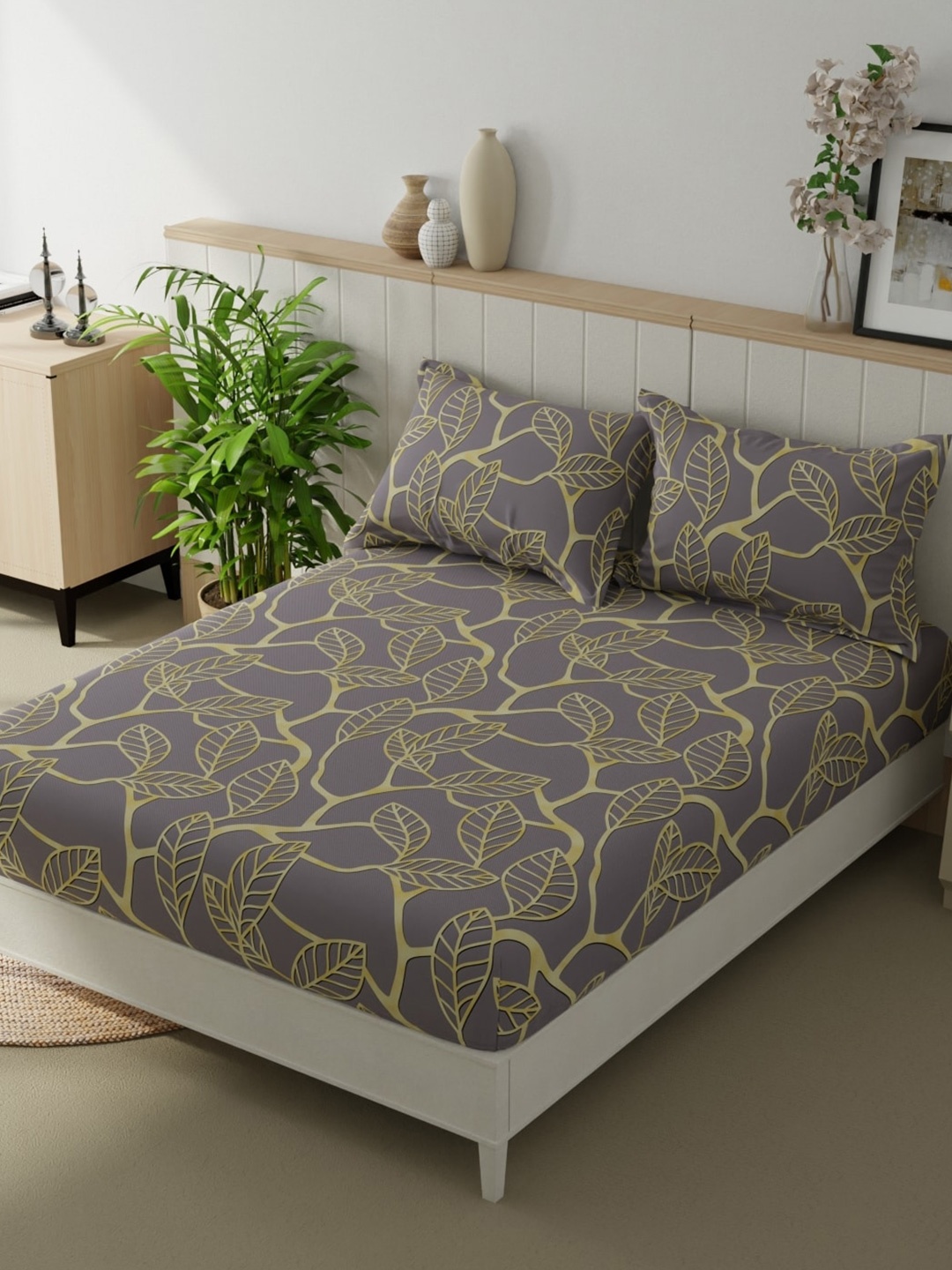 BIANCA Beumonte Purple & Yellow Floral Microfiber 152 TC Queen Bedsheet & 2 Pillow Covers
BIANCA Beumonte Purple & Yellow Floral Microfiber 152 TC Queen Bedsheet & 2 Pillow Covers