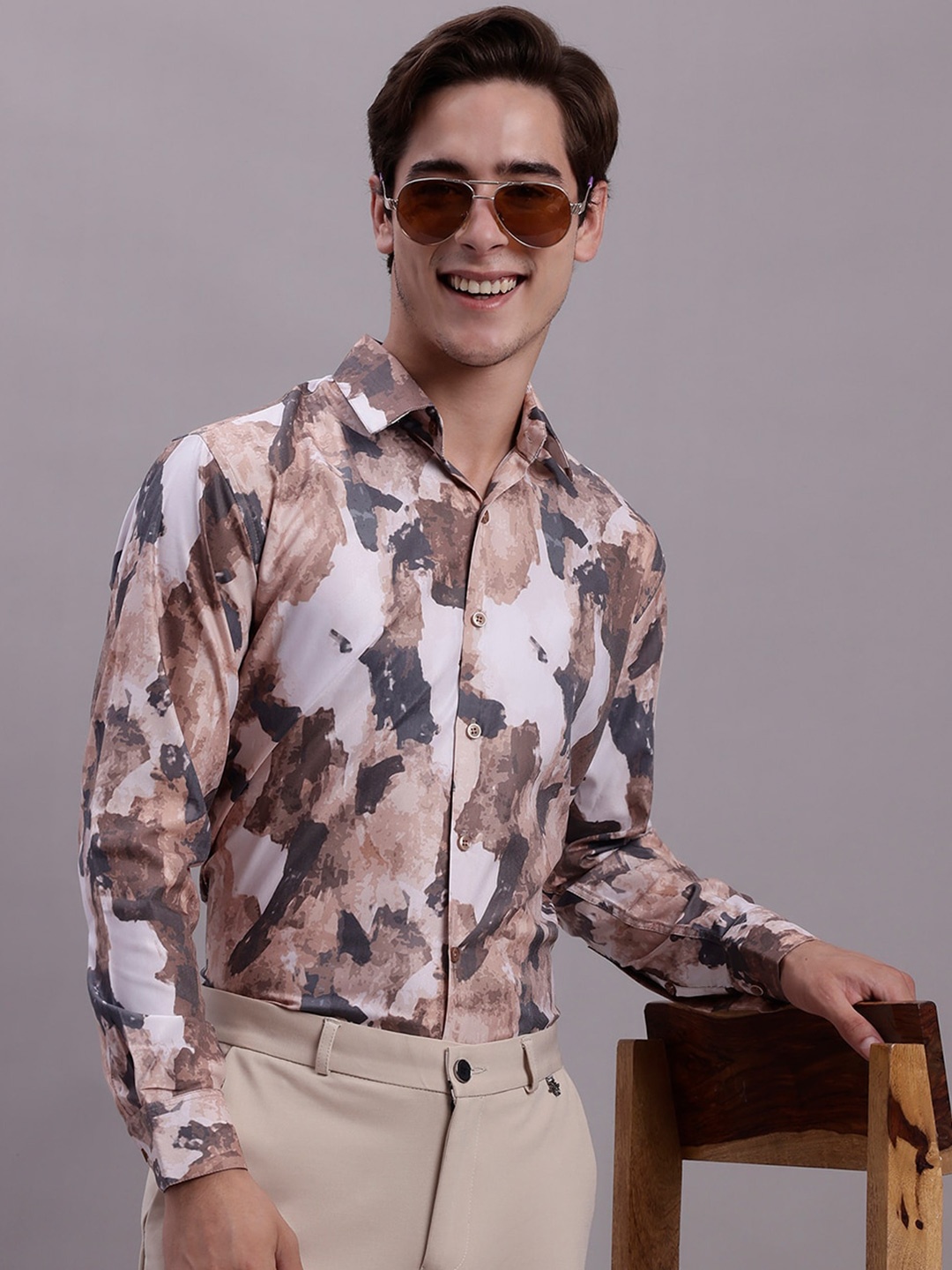 JAINISH Classic Abstract Printed Spread Collar Regular Fit Cotton Formal Shirt, Brown
JAINISH Classic Abstract Printed Spread Collar Regular Fit Cotton Formal Shirt, Brown