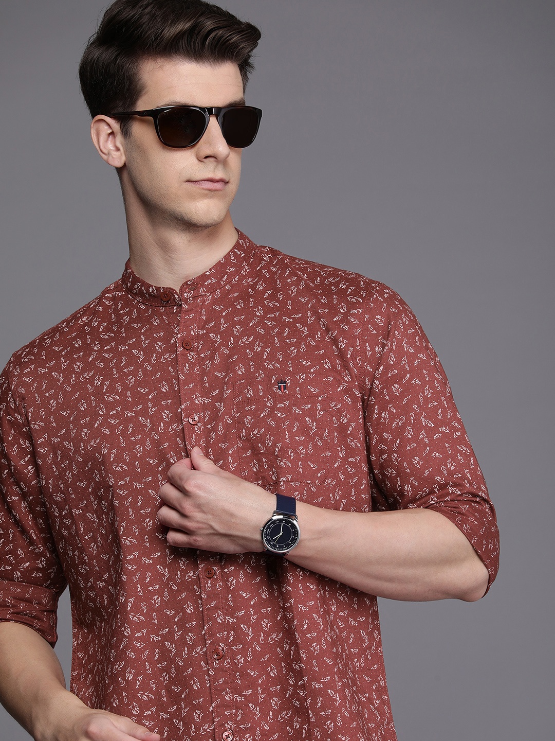 Louis Philippe Jeans Cotton Linen Slim Fit Floral Opaque Printed Casual Shirt, Brown
Louis Philippe Jeans Cotton Linen Slim Fit Floral Opaque Printed Casual Shirt, Brown