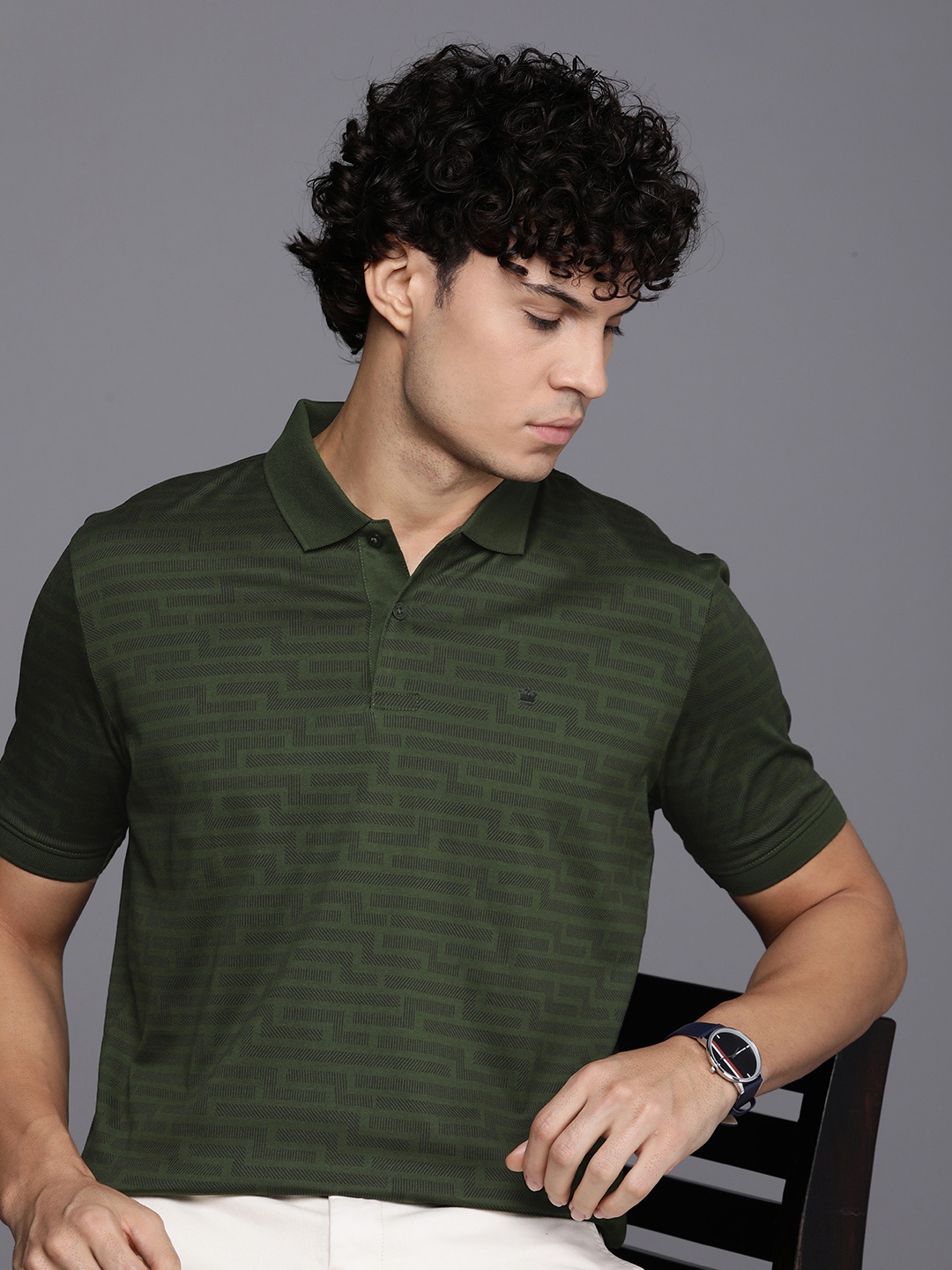 Louis Philippe Sport Pure Cotton Geometric Printed Polo Collar Casual T-shirt, Green
Louis Philippe Sport Pure Cotton Geometric Printed Polo Collar Casual T-shirt, Green