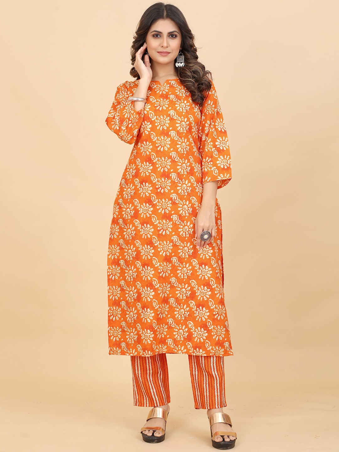 PREMROOP- THE STYLE YOU LOVE Floral Printed Round Neck Regular Kurta with Trousers, Orange
PREMROOP- THE STYLE YOU LOVE Floral Printed Round Neck Regular Kurta with Trousers, Orange
