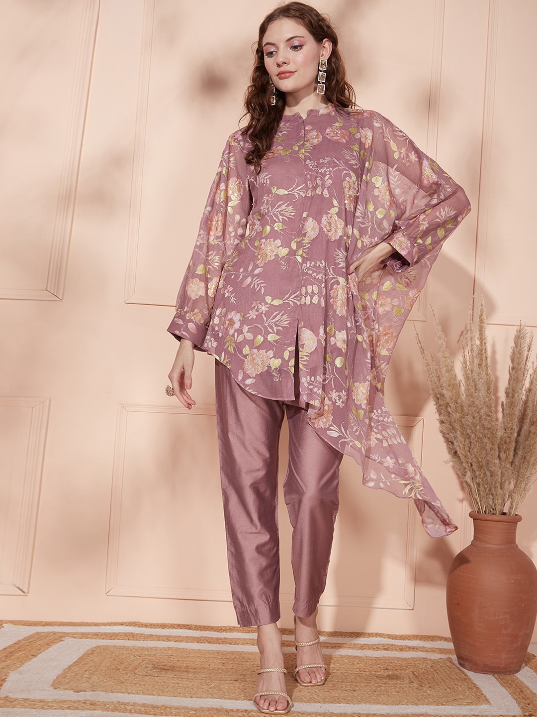 FASHOR Rose Gold Floral Printed Sequinned Asymmetric A-Line Kurta & Trousers With Dupatta
FASHOR Rose Gold Floral Printed Sequinned Asymmetric A-Line Kurta & Trousers With Dupatta