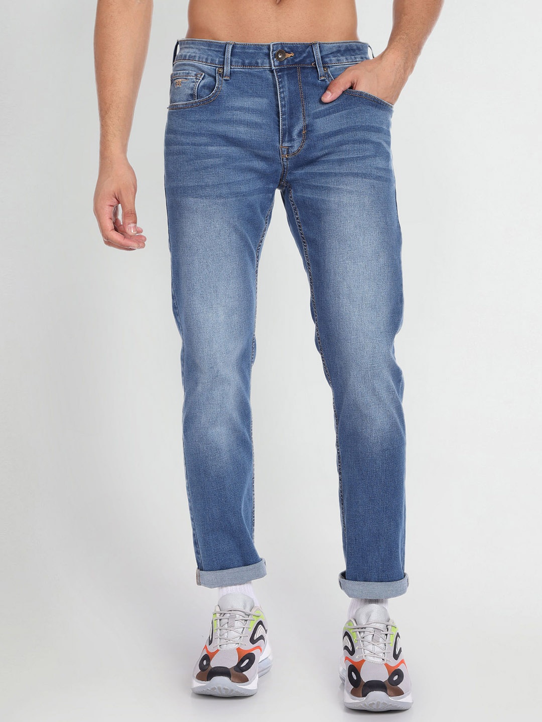 Flying Machine Men Tapered Fit Low Distress Heavy Fade Clean Look Stretchable Jeans, Blue
Flying Machine Men Tapered Fit Low Distress Heavy Fade Clean Look Stretchable Jeans, Blue