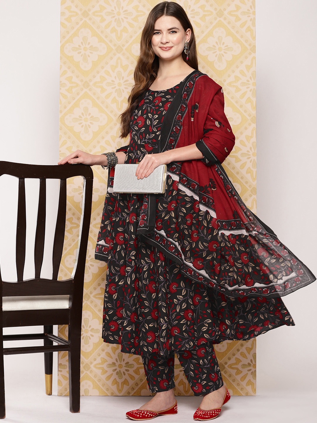 KALINI Women Floral Printed Regular Pure Cotton Kurta with Trousers & Dupatta, Black
KALINI Women Floral Printed Regular Pure Cotton Kurta with Trousers & Dupatta, Black