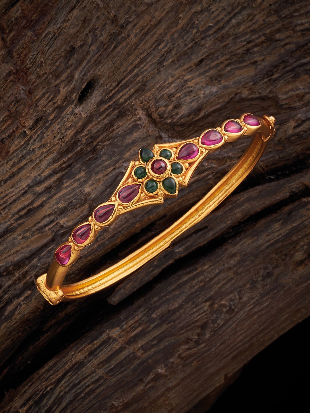 Kushal's Fashion Jewellery Gold-Plated Stone-Studded 92.5 Pure Silver Temple Kada Bracelet
Kushal's Fashion Jewellery Gold-Plated Stone-Studded 92.5 Pure Silver Temple Kada Bracelet