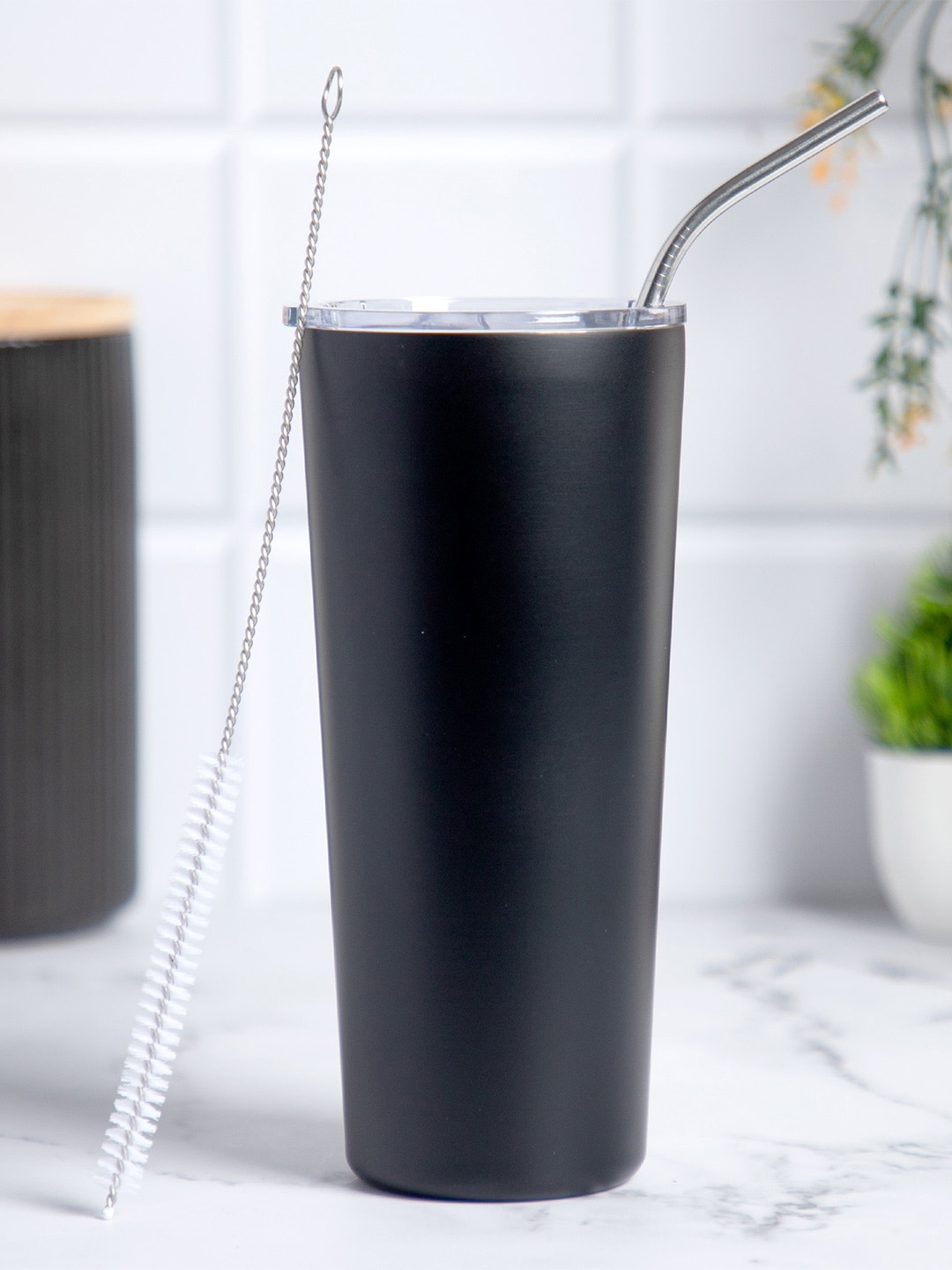 Anko 3 Pcs Black Solid Stainless Steel Glossy Tumbler With Straw And Brush - 600 ML Each
Anko 3 Pcs Black Solid Stainless Steel Glossy Tumbler With Straw And Brush - 600 ML Each