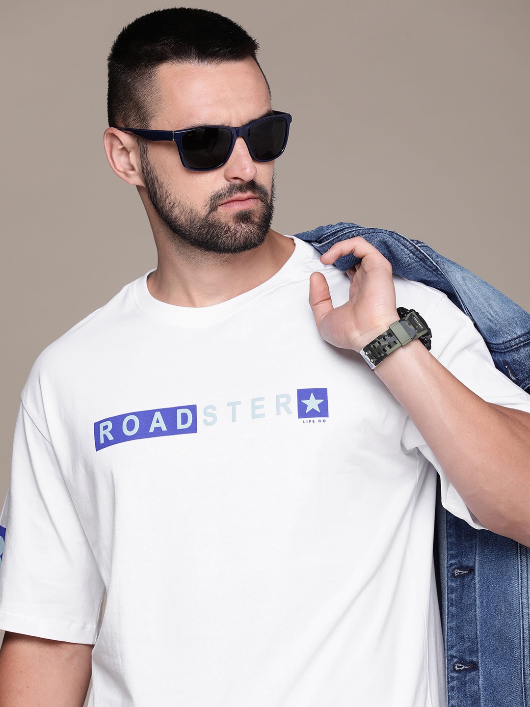 The Roadster Life Co. Brand Logo Printed Drop-Shoulder Sleeves Pure Cotton T-shirt, White
The Roadster Life Co. Brand Logo Printed Drop-Shoulder Sleeves Pure Cotton T-shirt, White