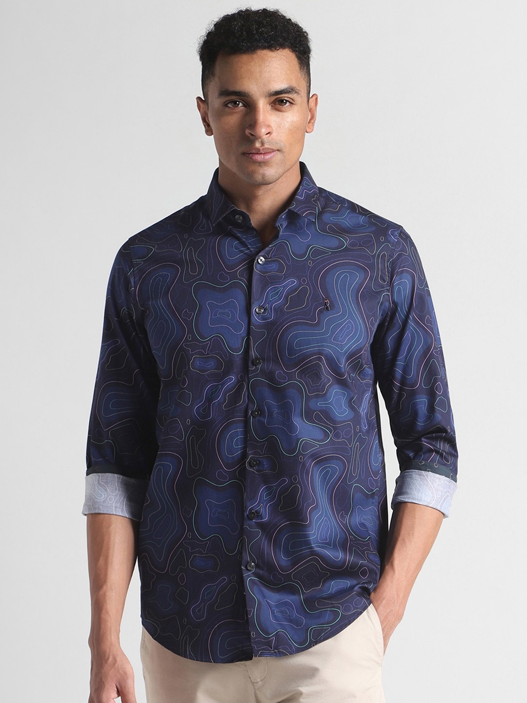 SIMON CARTER LONDON Slim Fit Abstract Printed Pure Cotton Casual Shirt, Navy blue
SIMON CARTER LONDON Slim Fit Abstract Printed Pure Cotton Casual Shirt, Navy blue