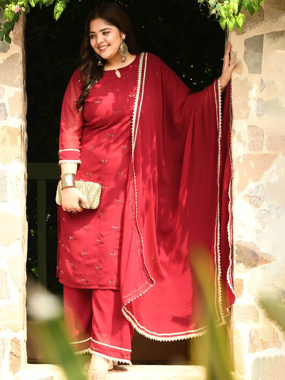 PrettyPlus by Desinoor.com Ethnic Motifs Embroidered Kurta with Palazzos & Dupatta, Maroon
PrettyPlus by Desinoor.com Ethnic Motifs Embroidered Kurta with Palazzos & Dupatta, Maroon