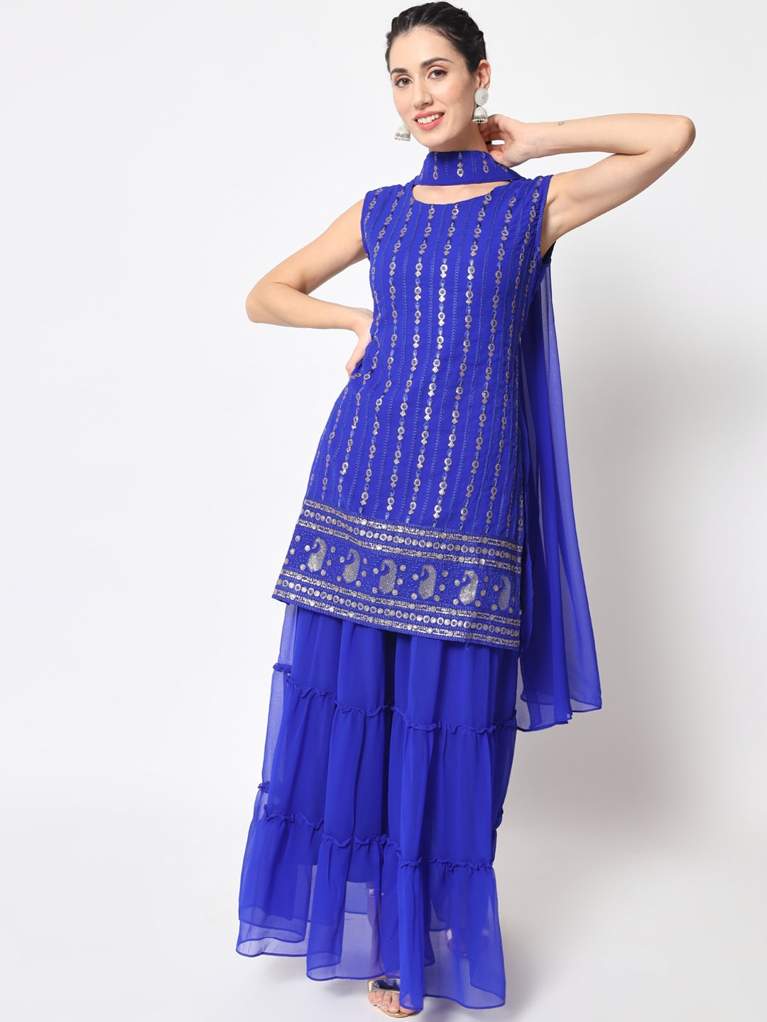 BLACK SCISSOR Ethnic Motifs Embroidered Sequinned Straight Kurta & Sharara With Dupatta, Blue
BLACK SCISSOR Ethnic Motifs Embroidered Sequinned Straight Kurta & Sharara With Dupatta, Blue