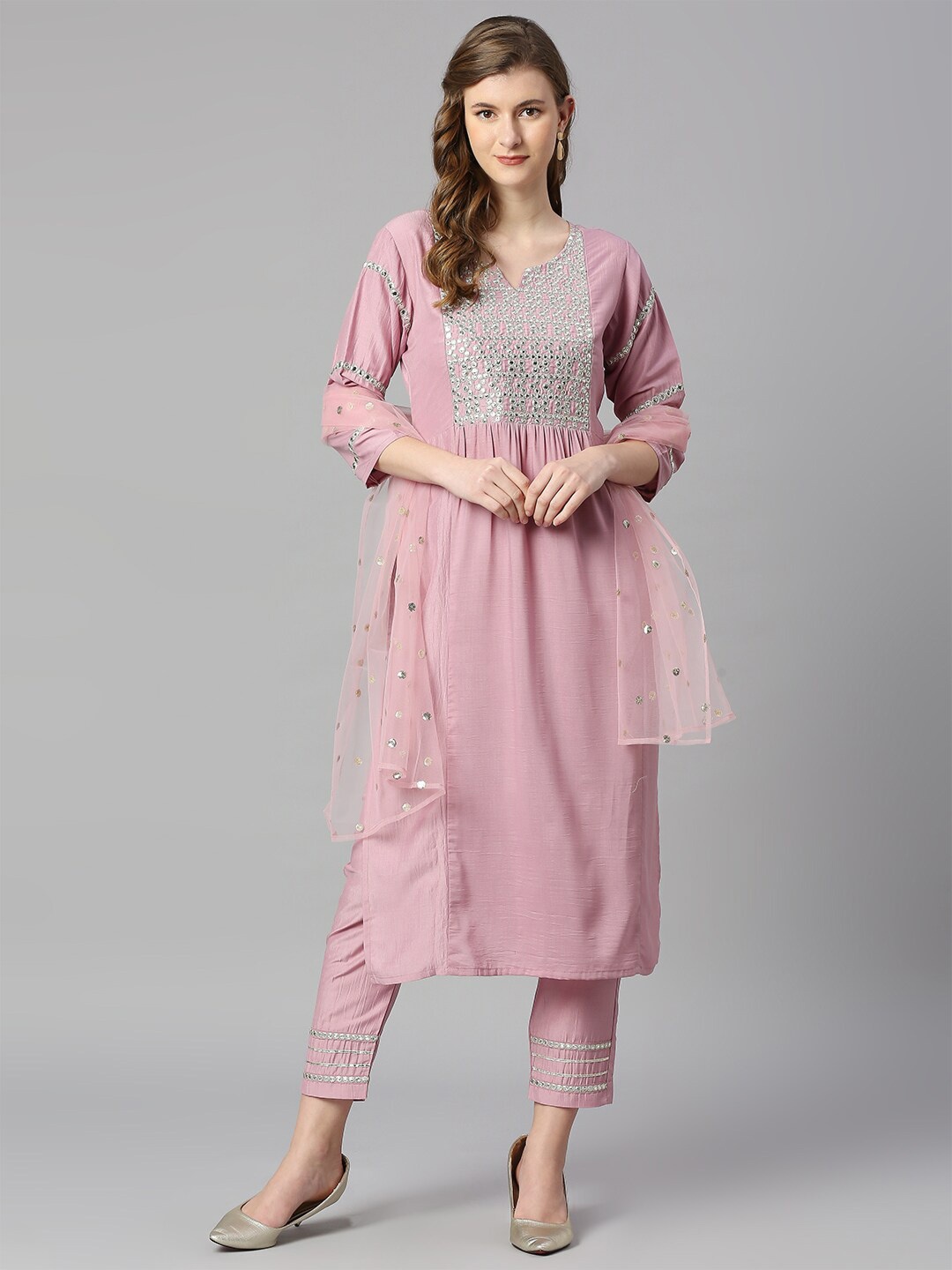 BLACK SCISSOR Ethnic Motifs Embroidered Mirror Work Kurta With Trousers & Dupatta, Pink
BLACK SCISSOR Ethnic Motifs Embroidered Mirror Work Kurta With Trousers & Dupatta, Pink