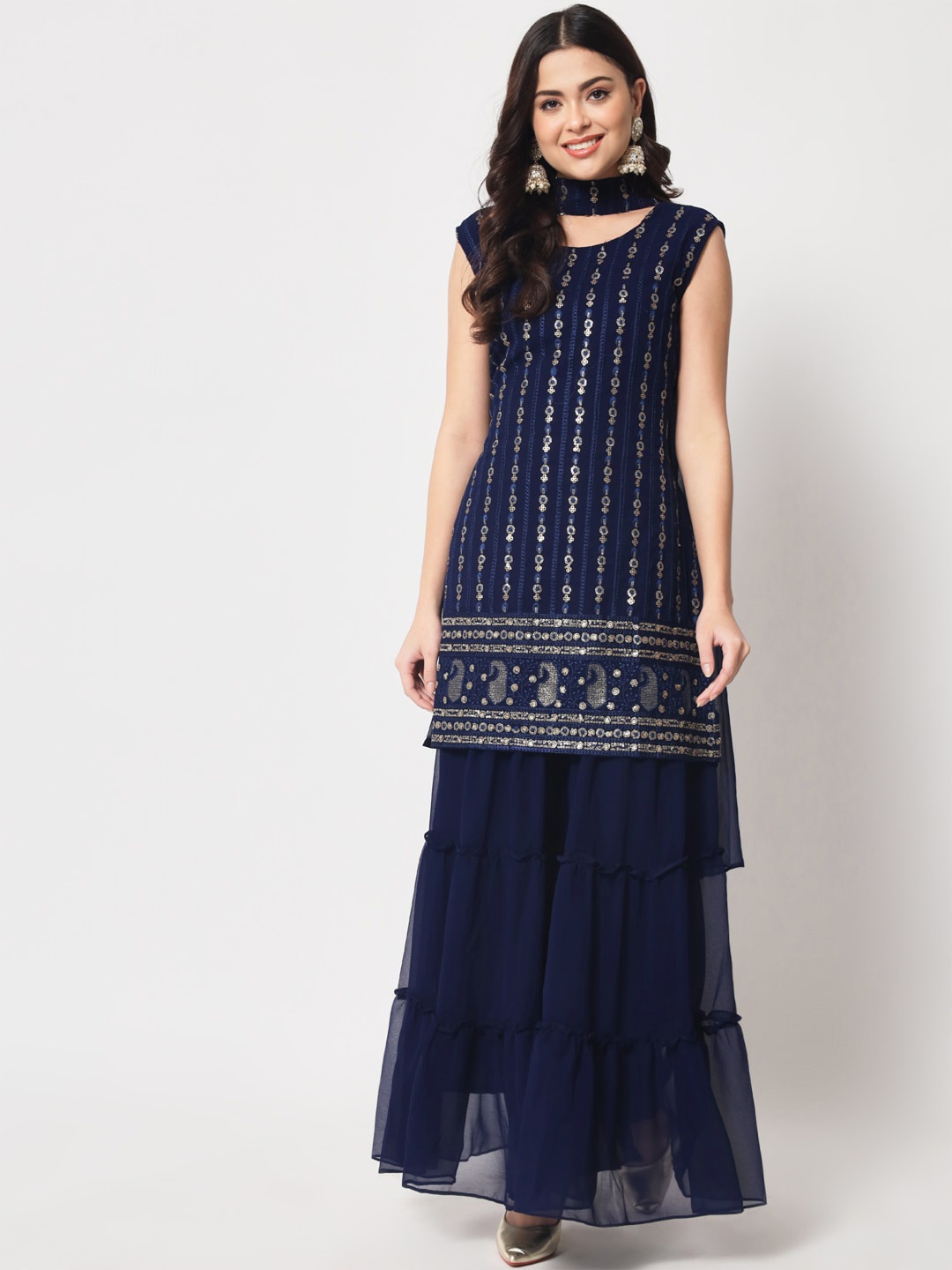 BLACK SCISSOR Ethnic Motifs Embroidered Sequinned Straight Kurta & Sharara With Dupatta, Navy blue
BLACK SCISSOR Ethnic Motifs Embroidered Sequinned Straight Kurta & Sharara With Dupatta, Navy blue