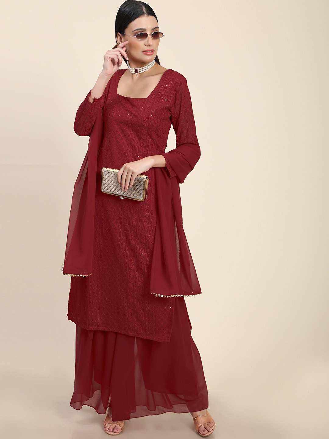 BLACK SCISSOR Ethnic Motifs Embroidered Sequinned Georgette Kurta With Sharara & Dupatta, Maroon
BLACK SCISSOR Ethnic Motifs Embroidered Sequinned Georgette Kurta With Sharara & Dupatta, Maroon