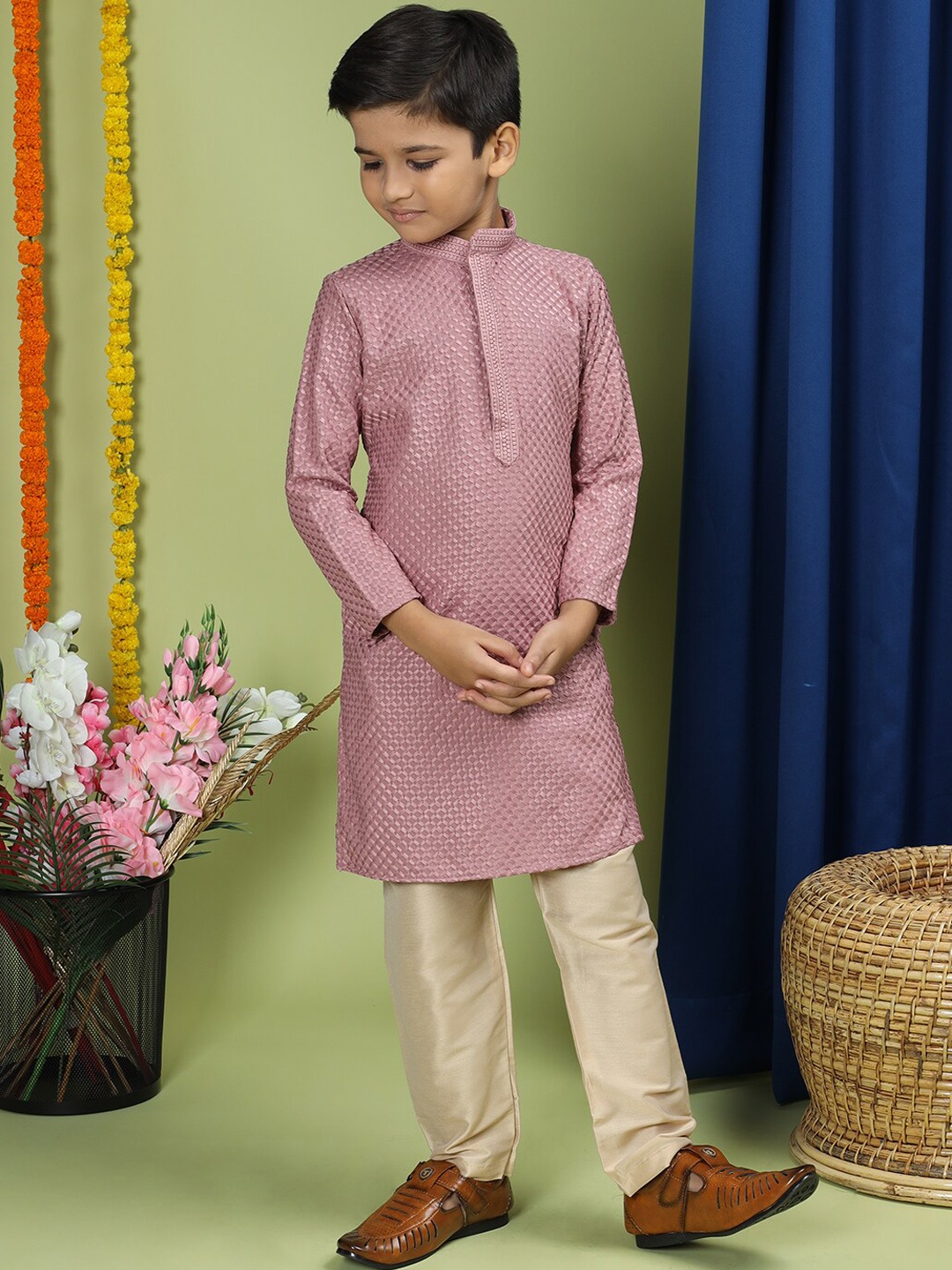 TABARD Boys Geometric Embroidered Band Collar Regular Pure Cotton Kurta With Pyjamas, Purple
TABARD Boys Geometric Embroidered Band Collar Regular Pure Cotton Kurta With Pyjamas, Purple