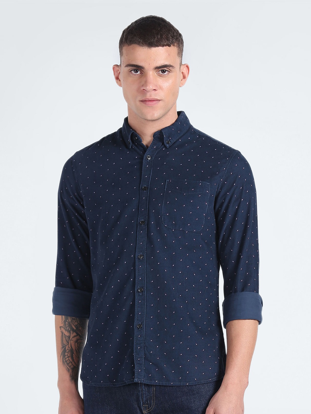 Flying Machine Slim Fit Micro Ditsy Printed Button-Down Collar Pure Cotton Casual Shirt, Navy blue
Flying Machine Slim Fit Micro Ditsy Printed Button-Down Collar Pure Cotton Casual Shirt, Navy blue