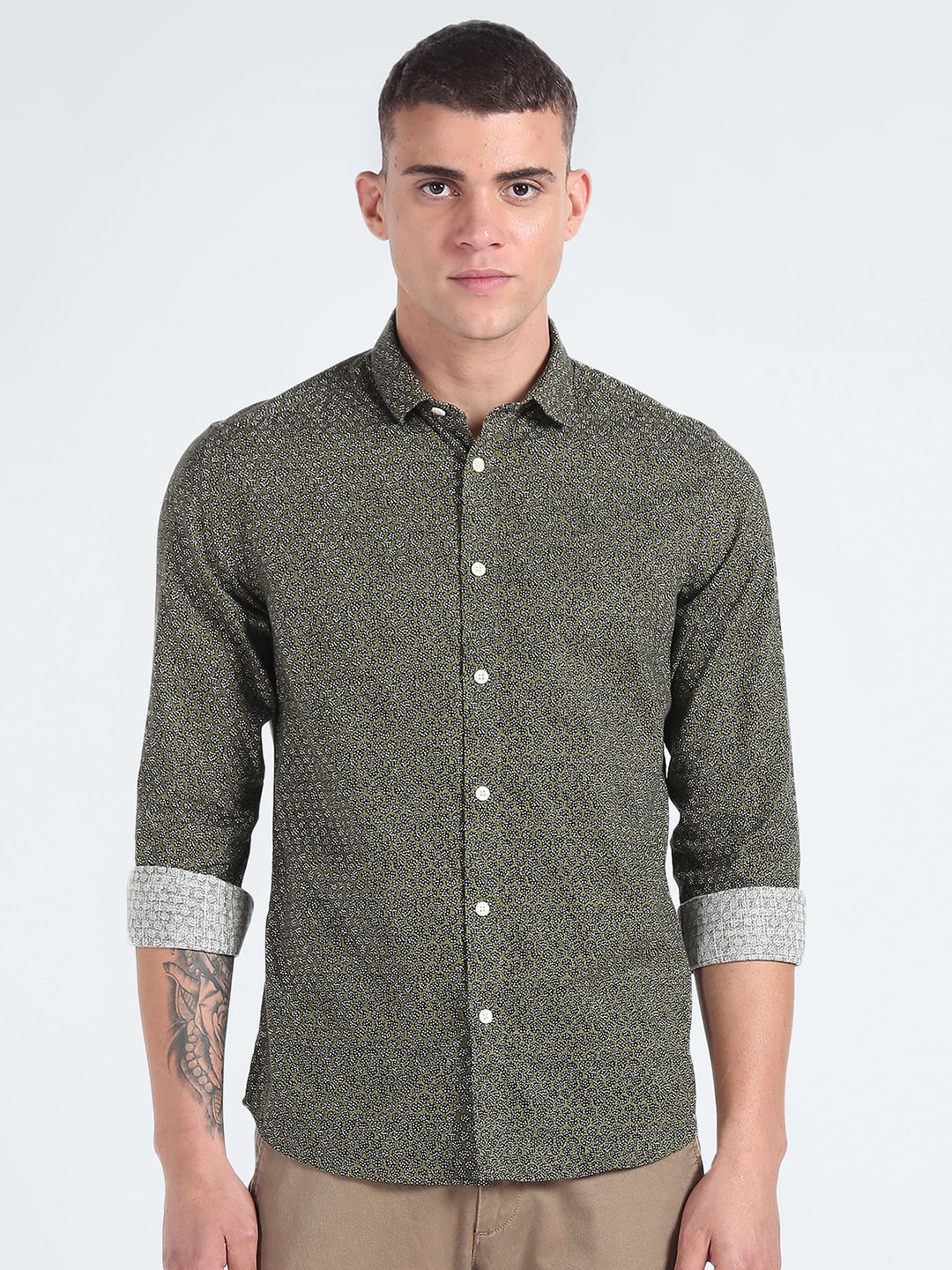 Flying Machine Slim Fit Micro Ditsy Printed Spread Collar Pure Cotton Casual Shirt, Olive
Flying Machine Slim Fit Micro Ditsy Printed Spread Collar Pure Cotton Casual Shirt, Olive