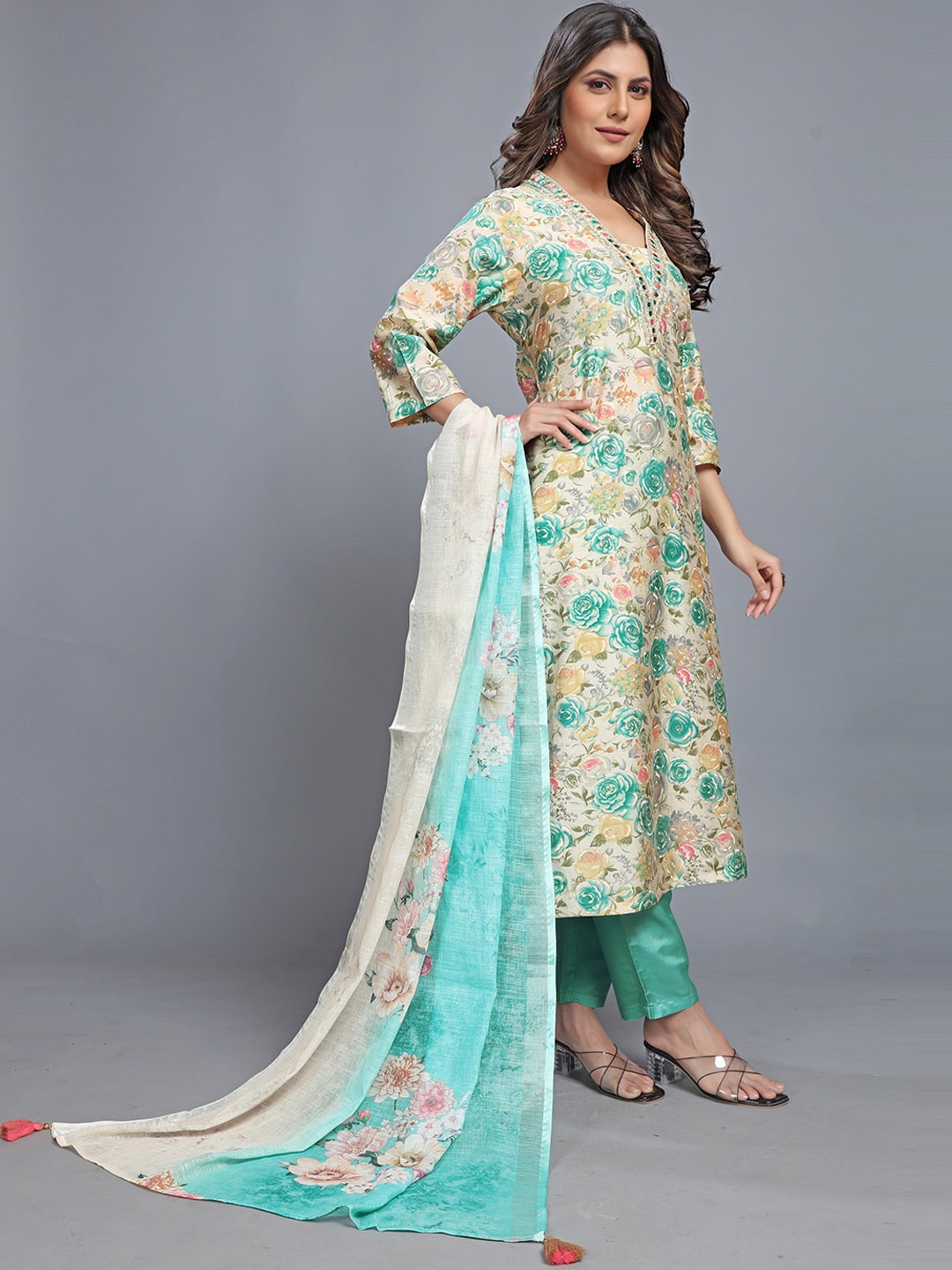 KALINI Floral Printed Regular Sequined Chanderi Cotton Kurta With Trousers & Dupatta, Green
KALINI Floral Printed Regular Sequined Chanderi Cotton Kurta With Trousers & Dupatta, Green