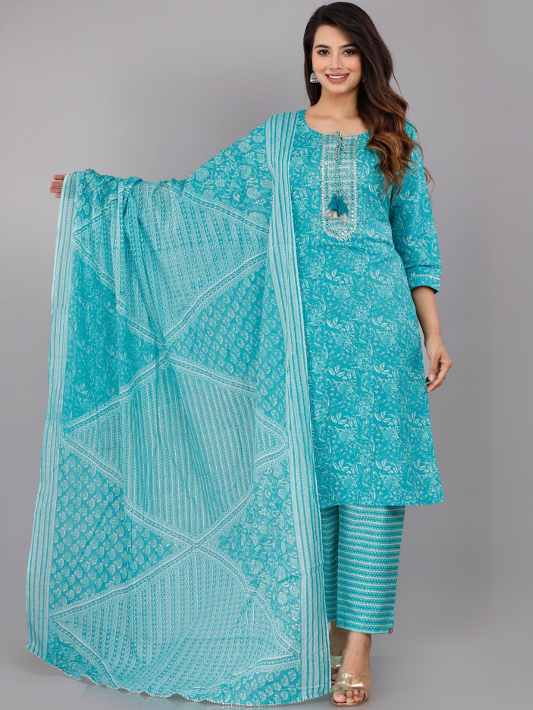 JC4U Floral Printed Tie-Up Neck Thread Work Pure Cotton Kurta with Trousers & With Dupatta, Blue
JC4U Floral Printed Tie-Up Neck Thread Work Pure Cotton Kurta with Trousers & With Dupatta, Blue