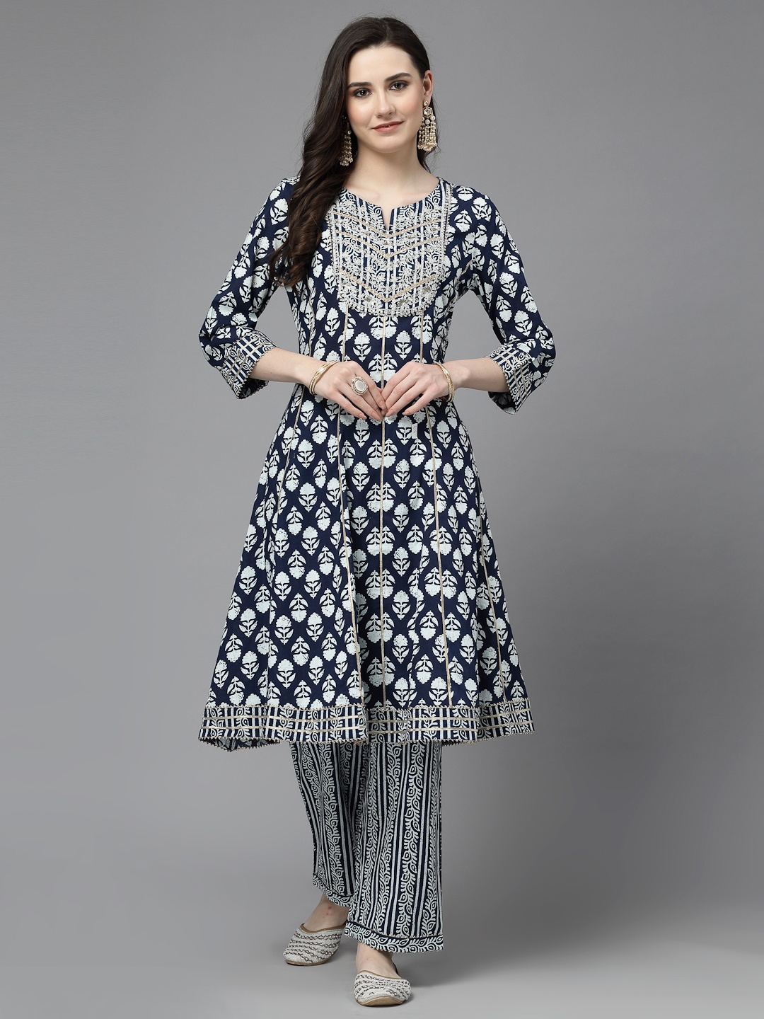 Nayam By Lakshita Women Navy Blue Floral Embroidered Regular Sequinned Pure Cotton Kurta with Salwar
Nayam By Lakshita Women Navy Blue Floral Embroidered Regular Sequinned Pure Cotton Kurta with Salwar