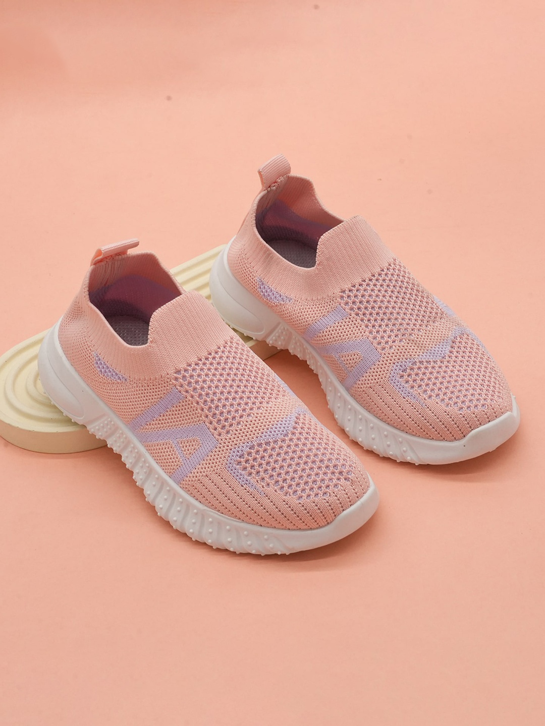 FEETWELL SHOES Kids Woven Design Comfort Insole Contrast Sole Slip-On Sneakers, Pink
FEETWELL SHOES Kids Woven Design Comfort Insole Contrast Sole Slip-On Sneakers, Pink