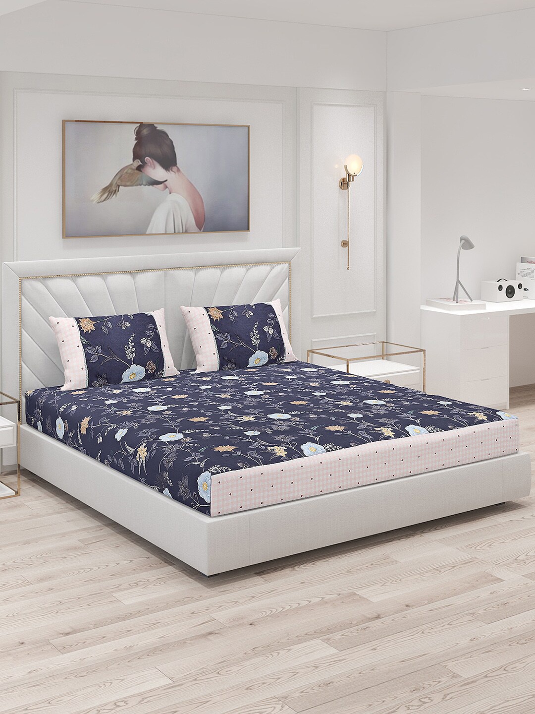 Monte Carlo Essence Navy Blue & Beige Floral 130 TC King Bedsheet with 2 Pillow Covers
Monte Carlo Essence Navy Blue & Beige Floral 130 TC King Bedsheet with 2 Pillow Covers
