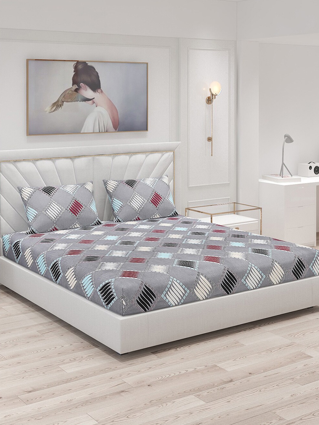 Monte Carlo Magnum Grey & Maroon Geometric 120 TC King Bedsheet with 2 Pillow Covers
Monte Carlo Magnum Grey & Maroon Geometric 120 TC King Bedsheet with 2 Pillow Covers
