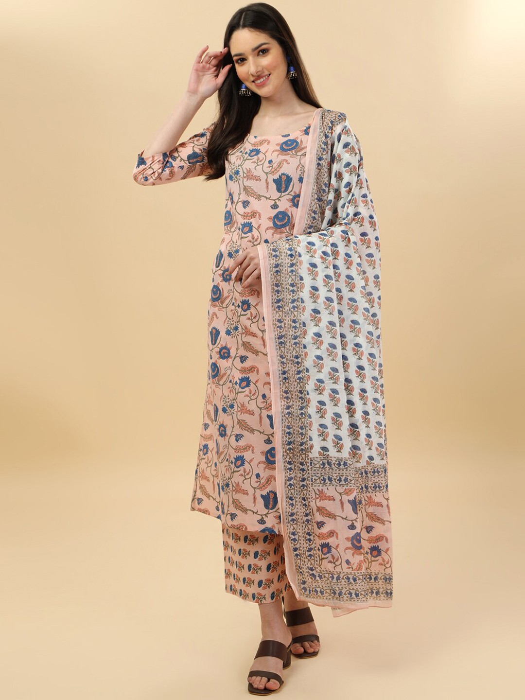 Sun Fashion And Lifestyle Floral Printed Regular Kurta with Palazzos & Dupatta, Peach
Sun Fashion And Lifestyle Floral Printed Regular Kurta with Palazzos & Dupatta, Peach
