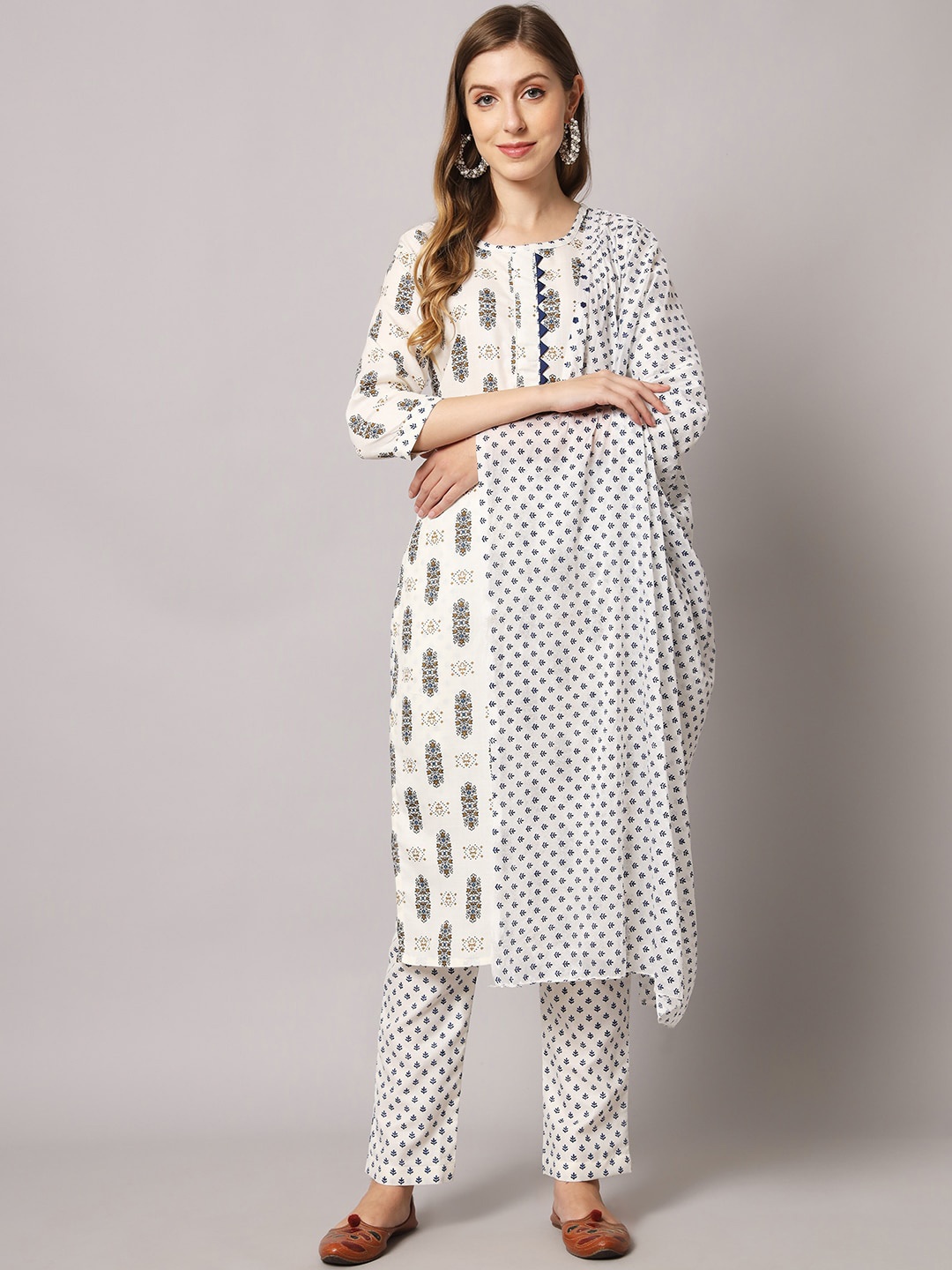 Sun Fashion And Lifestyle Ethnic Motifs Printed Straight Kurta & Trousers With Dupatta, White
Sun Fashion And Lifestyle Ethnic Motifs Printed Straight Kurta & Trousers With Dupatta, White