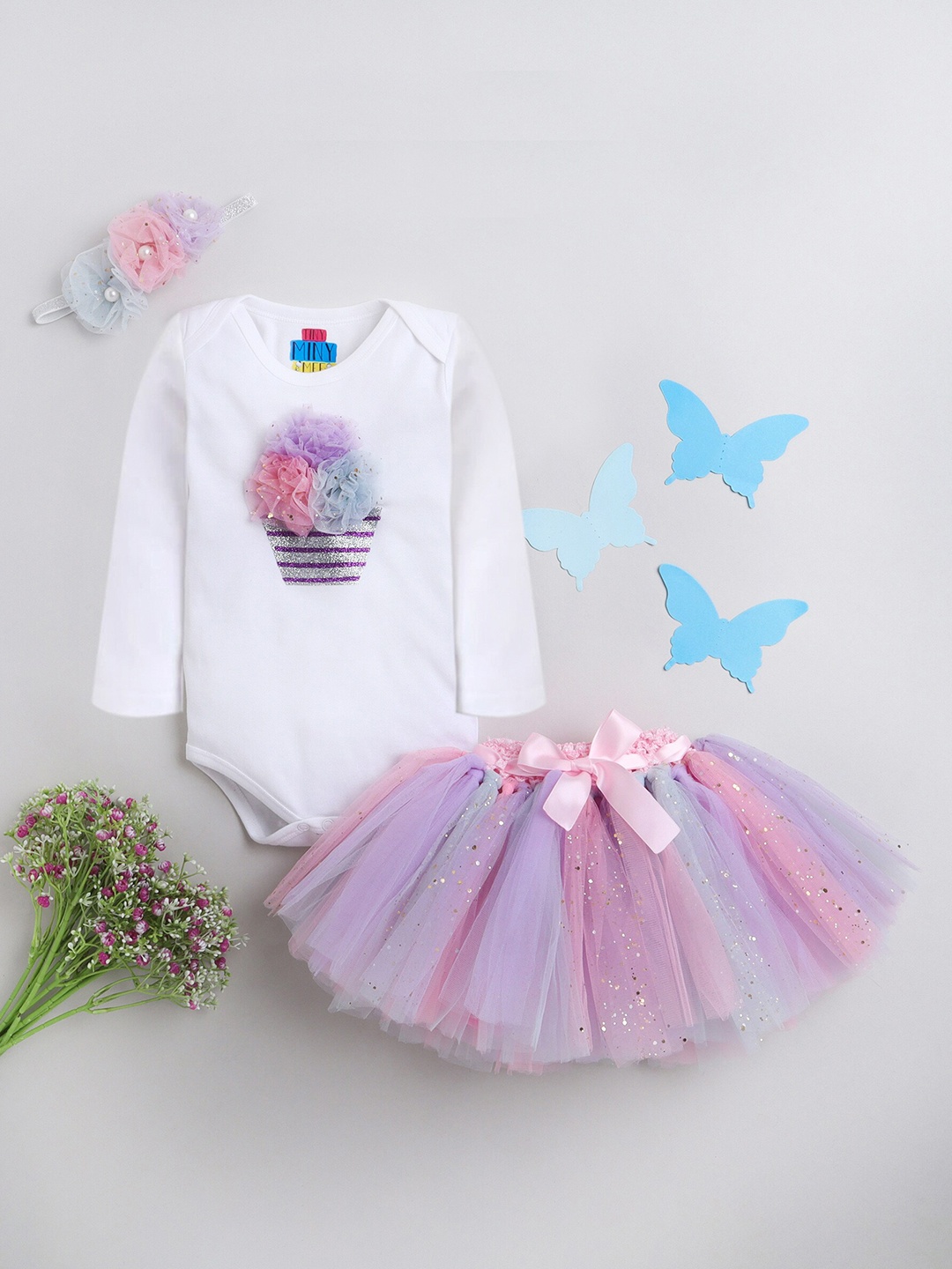 TINY MINY ME Infants Girls Embellished T-shirt With Skirt With Headband, White
TINY MINY ME Infants Girls Embellished T-shirt With Skirt With Headband, White