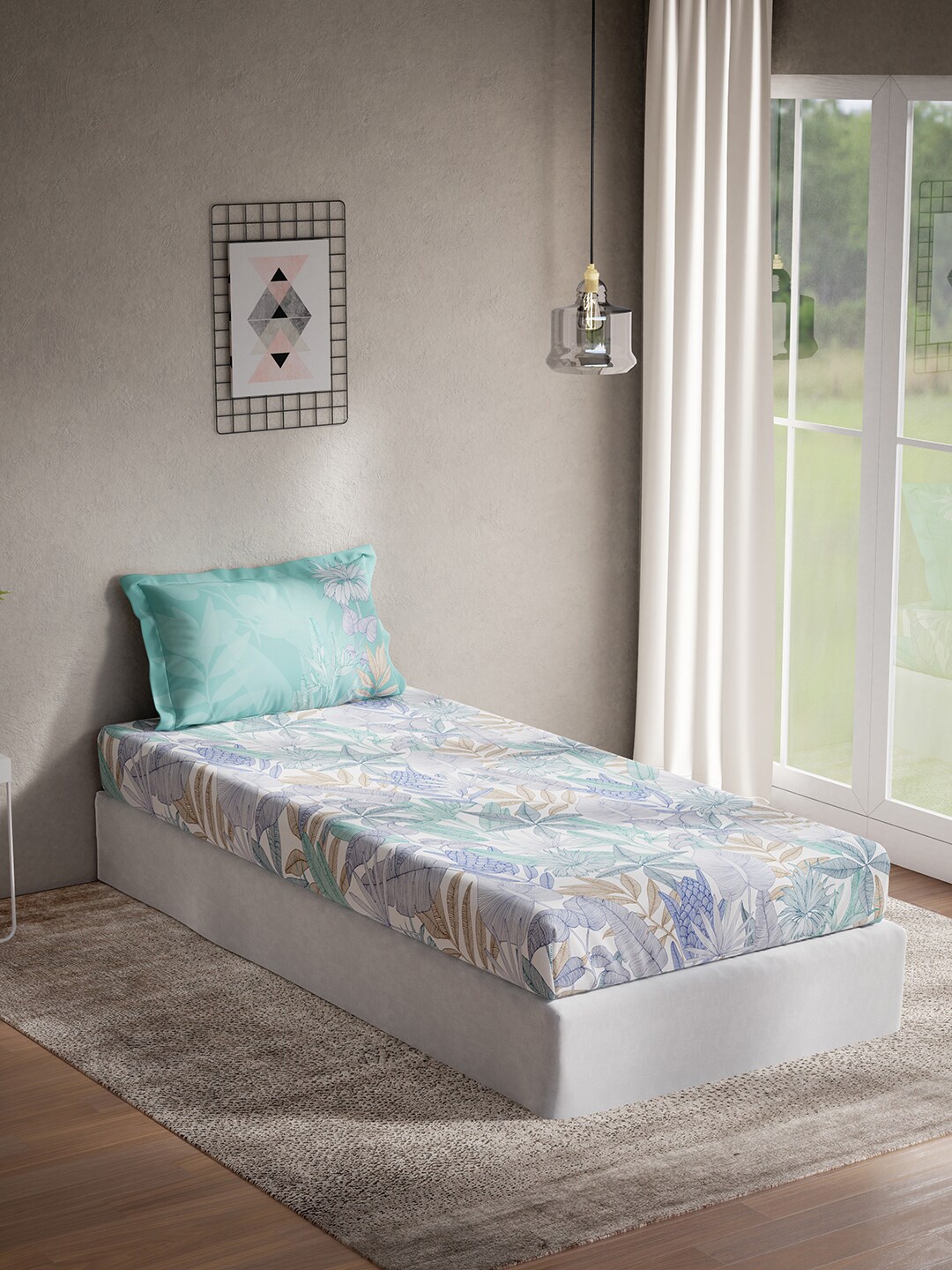 DDecor Blue & White Floral Printed 140 Cotton TC Single Bedsheet with 1 Pillow Cover
DDecor Blue & White Floral Printed 140 Cotton TC Single Bedsheet with 1 Pillow Cover