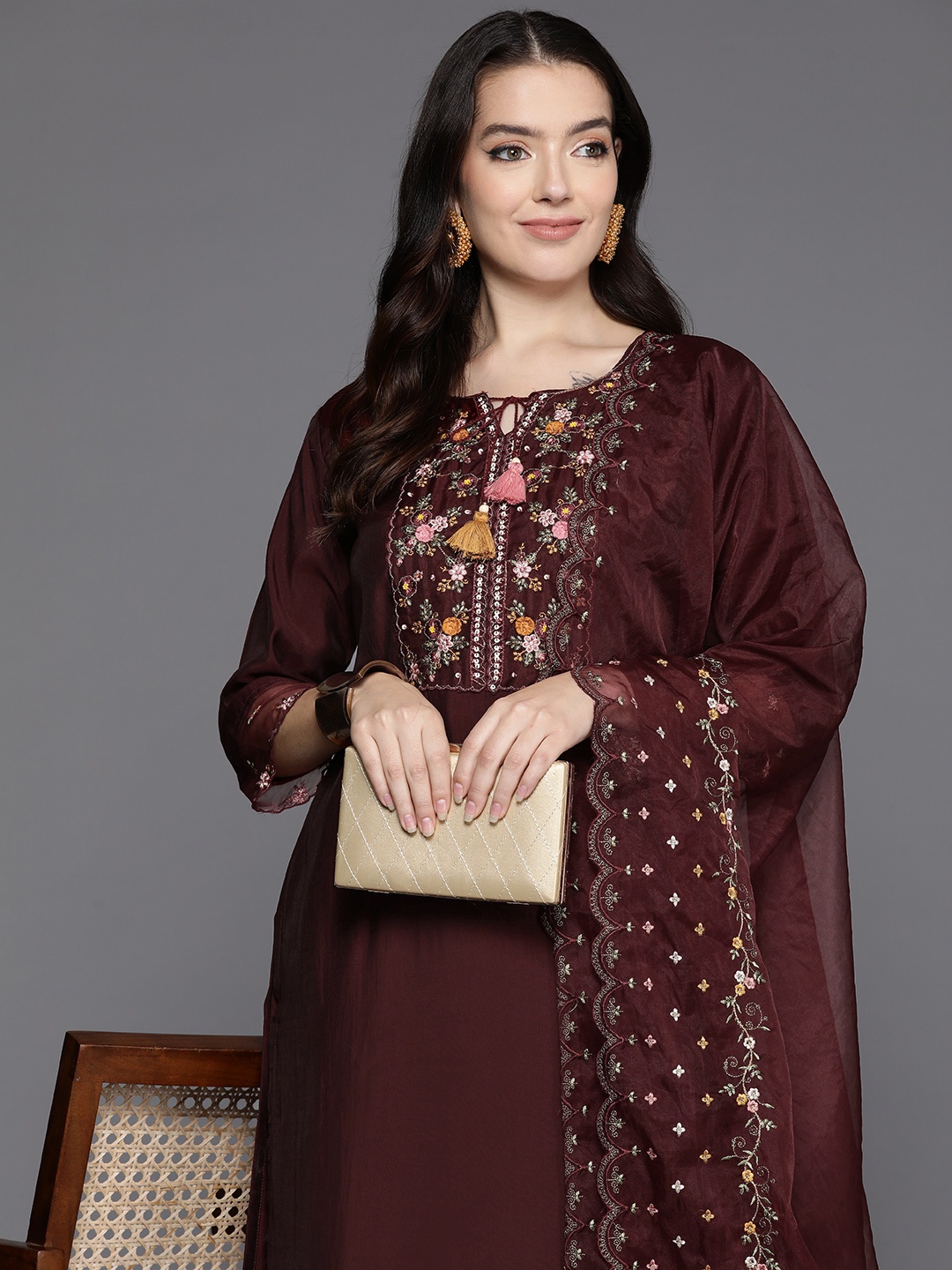 Indo Era Women Floral Embroidered Regular Sequinned Kurta with Trousers & With Dupatta, Maroon
Indo Era Women Floral Embroidered Regular Sequinned Kurta with Trousers & With Dupatta, Maroon