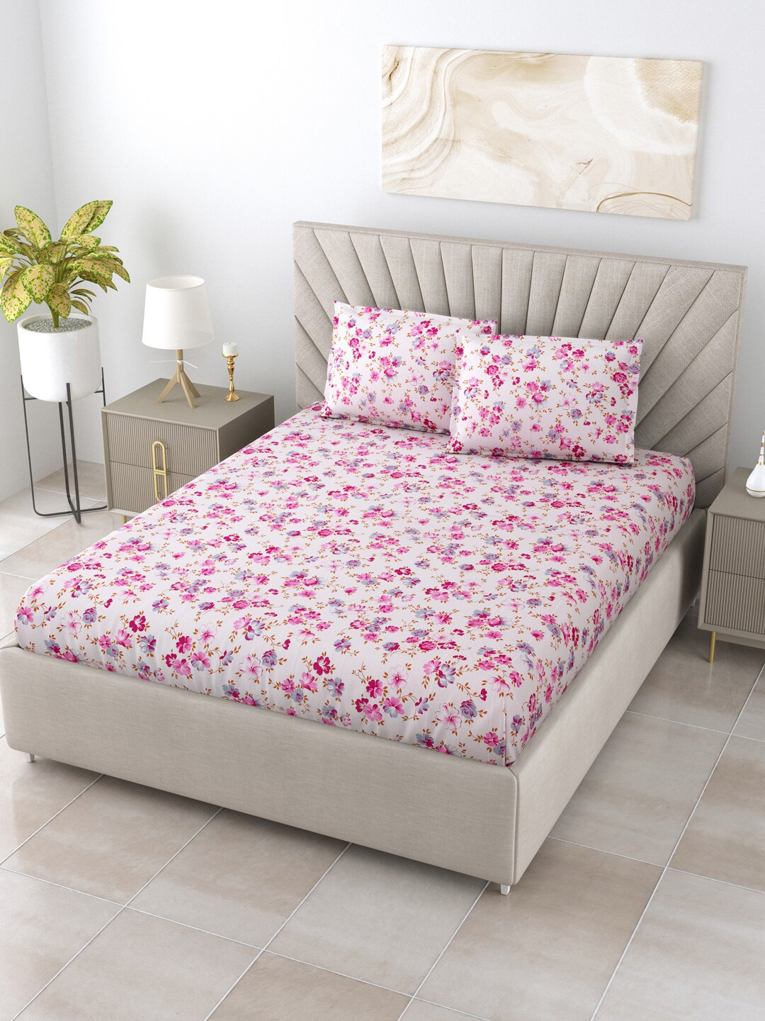 BOMBAY DYEING Florentine Pink & White Floral Cotton 144 TC King Bedsheet & 2 Pillow Covers
BOMBAY DYEING Florentine Pink & White Floral Cotton 144 TC King Bedsheet & 2 Pillow Covers