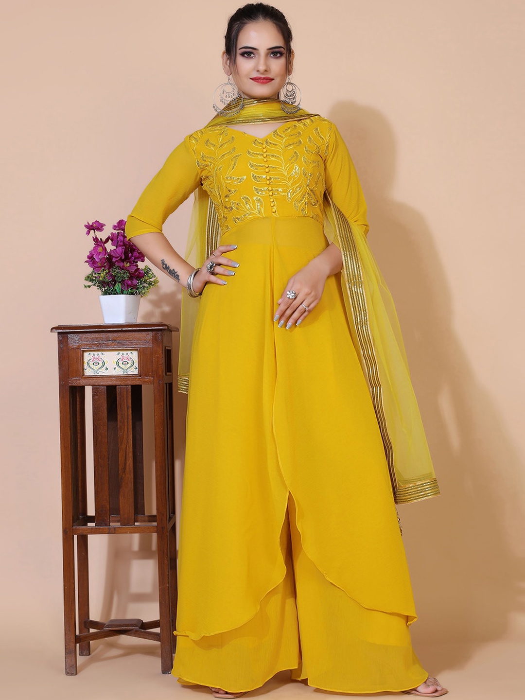 KALINI Floral Yoke Design Regular Sequinned Silk Chiffon Kurta with Palazzos & Dupatta, Yellow
KALINI Floral Yoke Design Regular Sequinned Silk Chiffon Kurta with Palazzos & Dupatta, Yellow