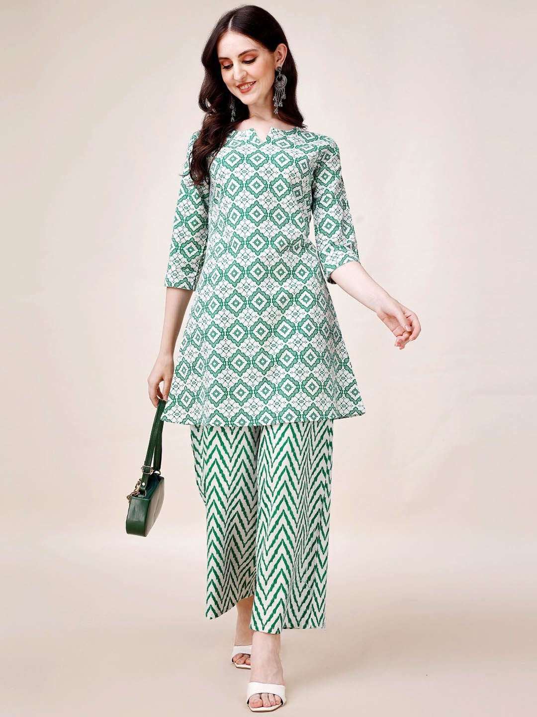 Anouk Ethnic Motifs Printed Round Neck Indie Prints Pure Cotton A-Line Kurta With Palazzos, Green
Anouk Ethnic Motifs Printed Round Neck Indie Prints Pure Cotton A-Line Kurta With Palazzos, Green