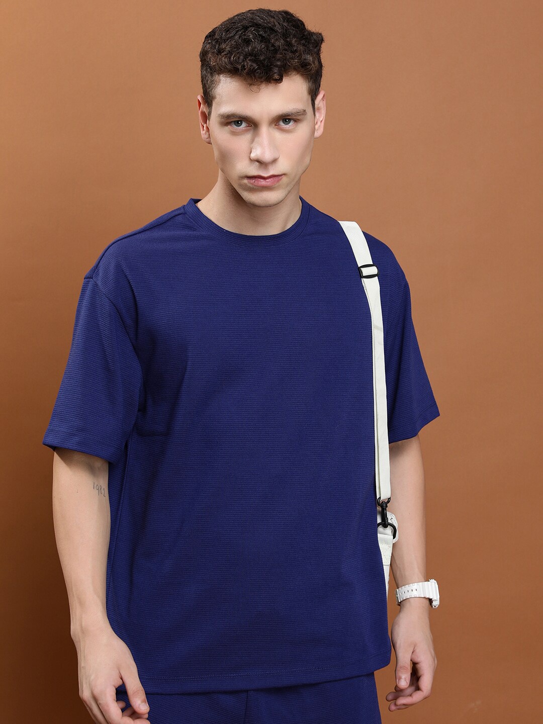 KETCH Round Neck Drop Shoulder Sleeves Oversized Popcorn Structured T-shirt, Navy blue
KETCH Round Neck Drop Shoulder Sleeves Oversized Popcorn Structured T-shirt, Navy blue