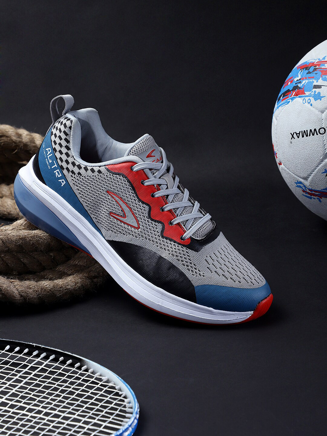 PICAASO Men Altra Lace-Up Running Shoes, Grey
PICAASO Men Altra Lace-Up Running Shoes, Grey