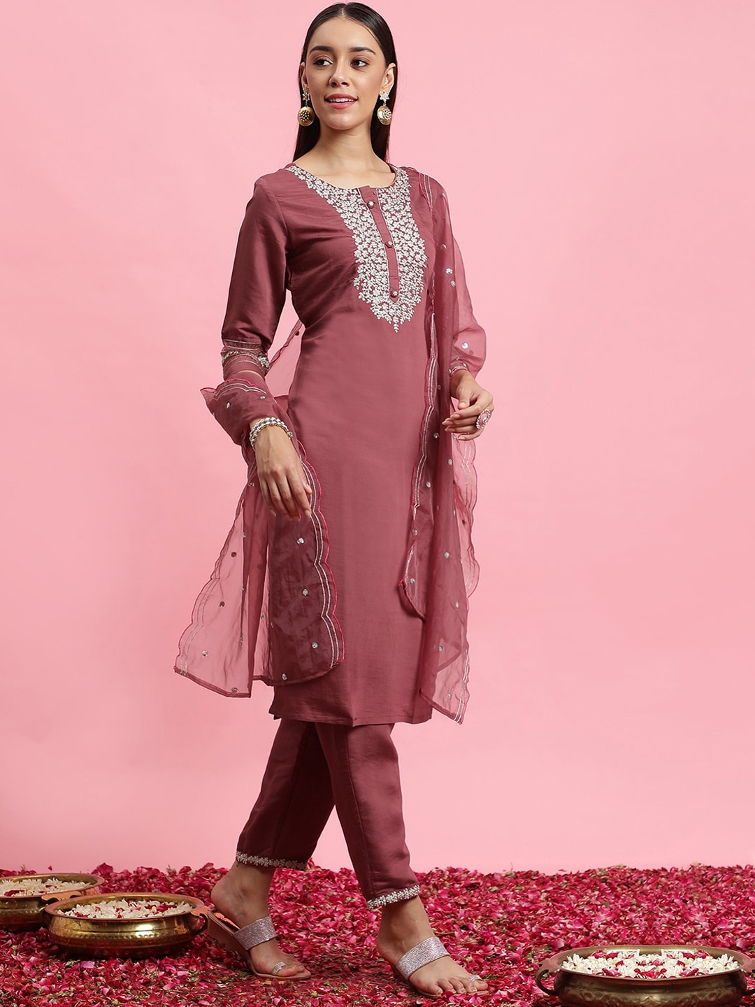 Indo Era Floral Yoke Design Thread Work Straight Kurta & Trouser With Dupatta, Mauve
Indo Era Floral Yoke Design Thread Work Straight Kurta & Trouser With Dupatta, Mauve