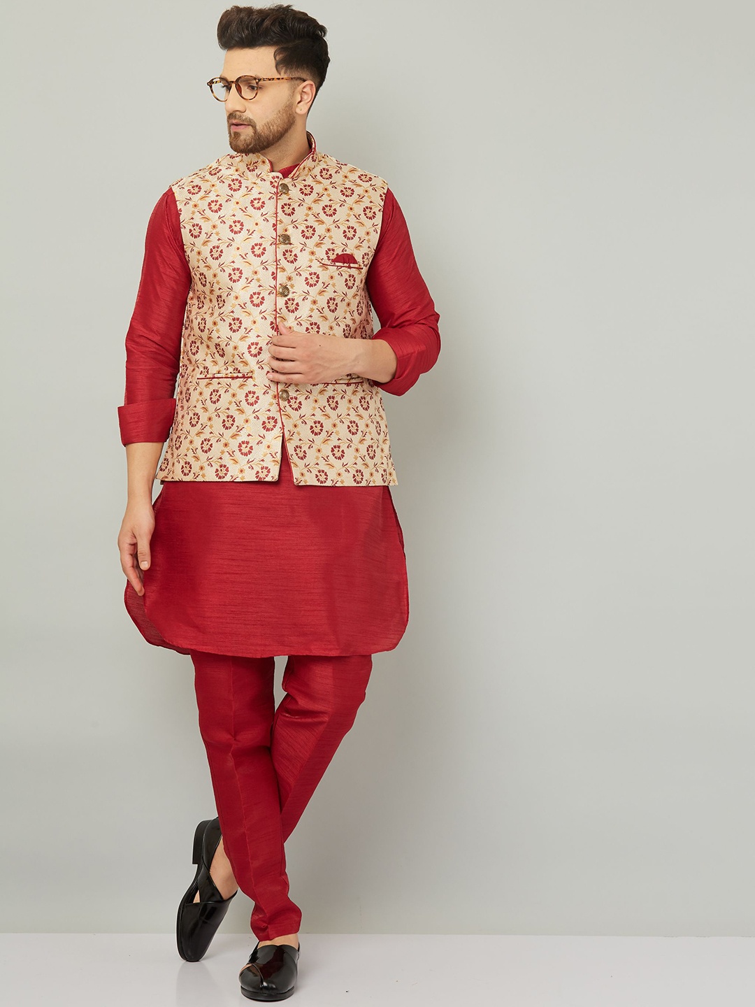 Armaan Ethnic Mandarin Collar Straight Kurta & Trousers With Printed Nehru Jacket, Red
Armaan Ethnic Mandarin Collar Straight Kurta & Trousers With Printed Nehru Jacket, Red