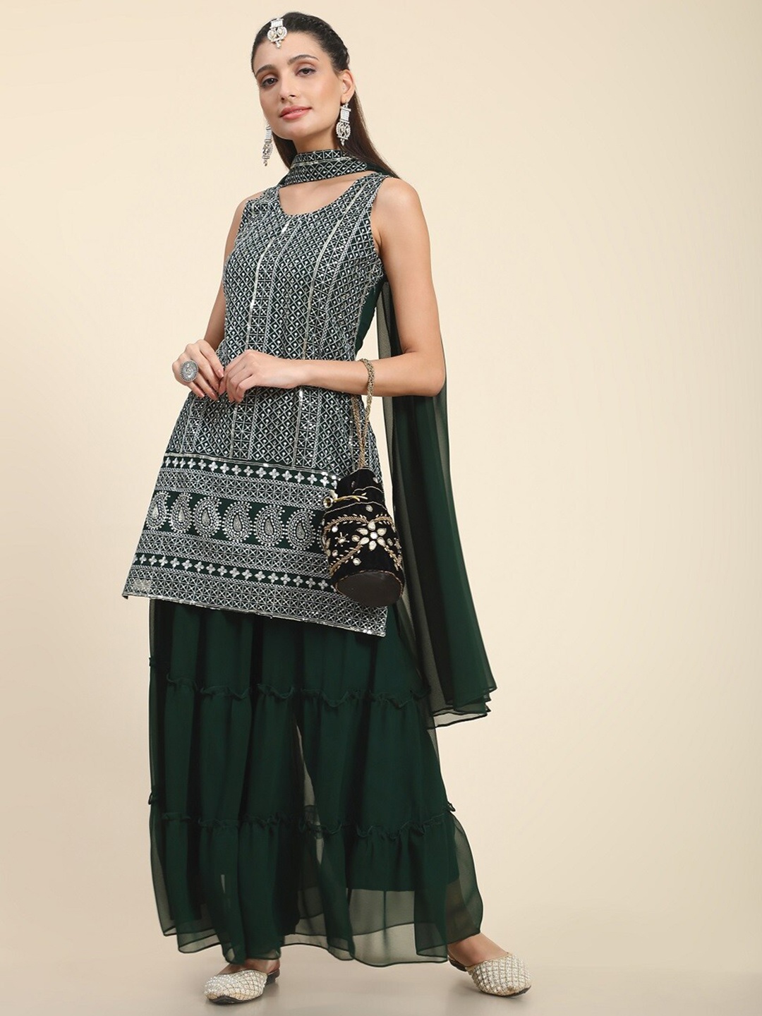BLACK SCISSOR Ethnic Motifs Embroidered Straight Kurta With Sharara & Dupatta, Green
BLACK SCISSOR Ethnic Motifs Embroidered Straight Kurta With Sharara & Dupatta, Green