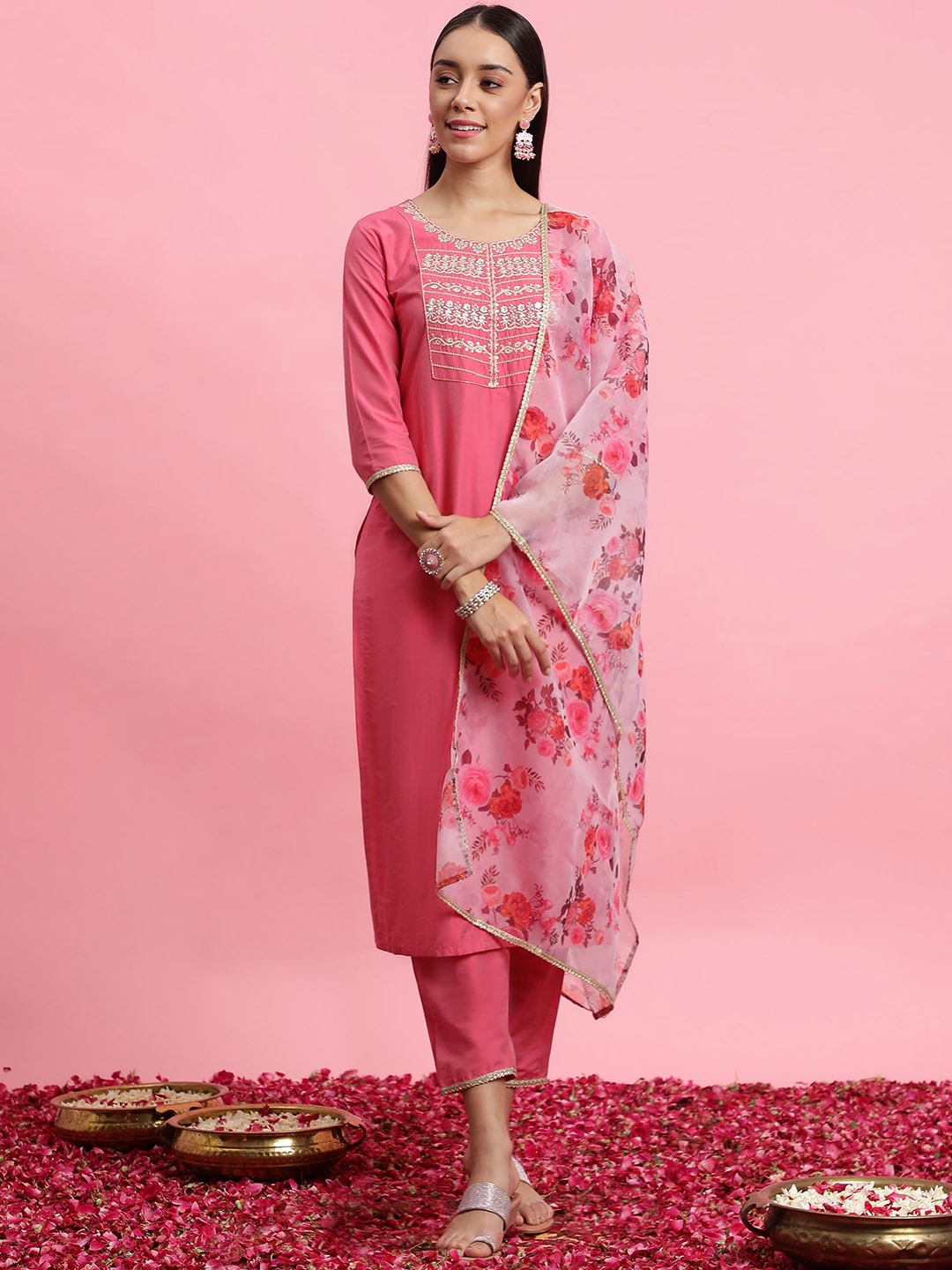 Indo Era Floral Yoke Design Thread Work Straight Kurta & Trousers With Dupatta, Pink
Indo Era Floral Yoke Design Thread Work Straight Kurta & Trousers With Dupatta, Pink