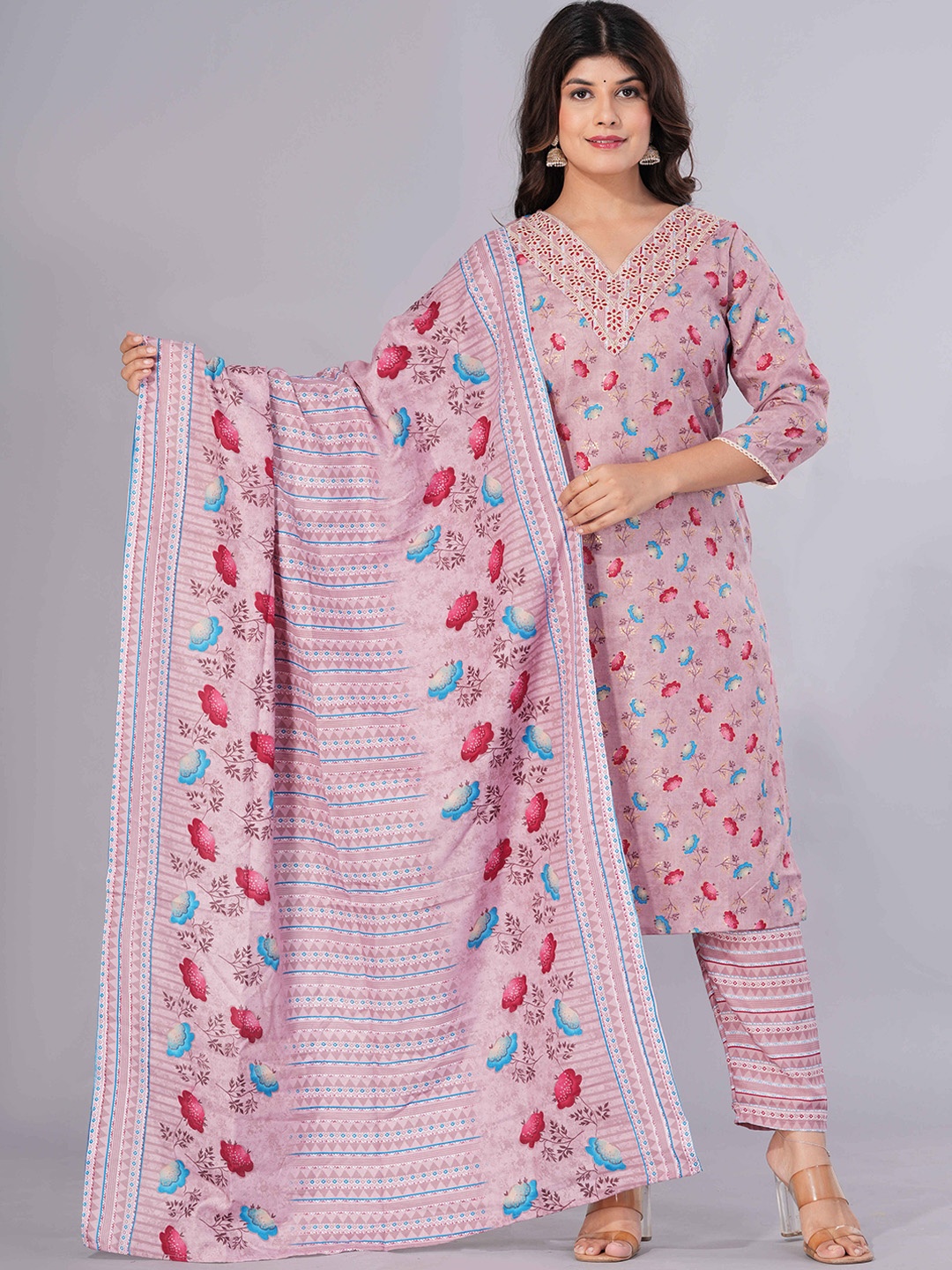 Sanganeri Floral Printed Thread Work Pure Cotton Kurta With Trousers & Dupatta, Pink
Sanganeri Floral Printed Thread Work Pure Cotton Kurta With Trousers & Dupatta, Pink
