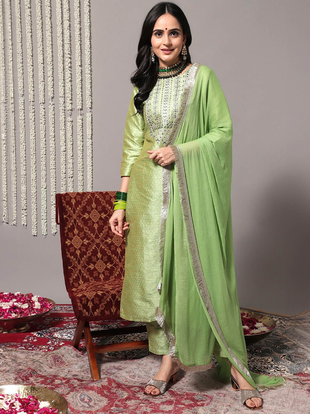 Varanga Ethnic Motifs Embroidered Regular Kurta With Trousers & Dupatta, Green
Varanga Ethnic Motifs Embroidered Regular Kurta With Trousers & Dupatta, Green