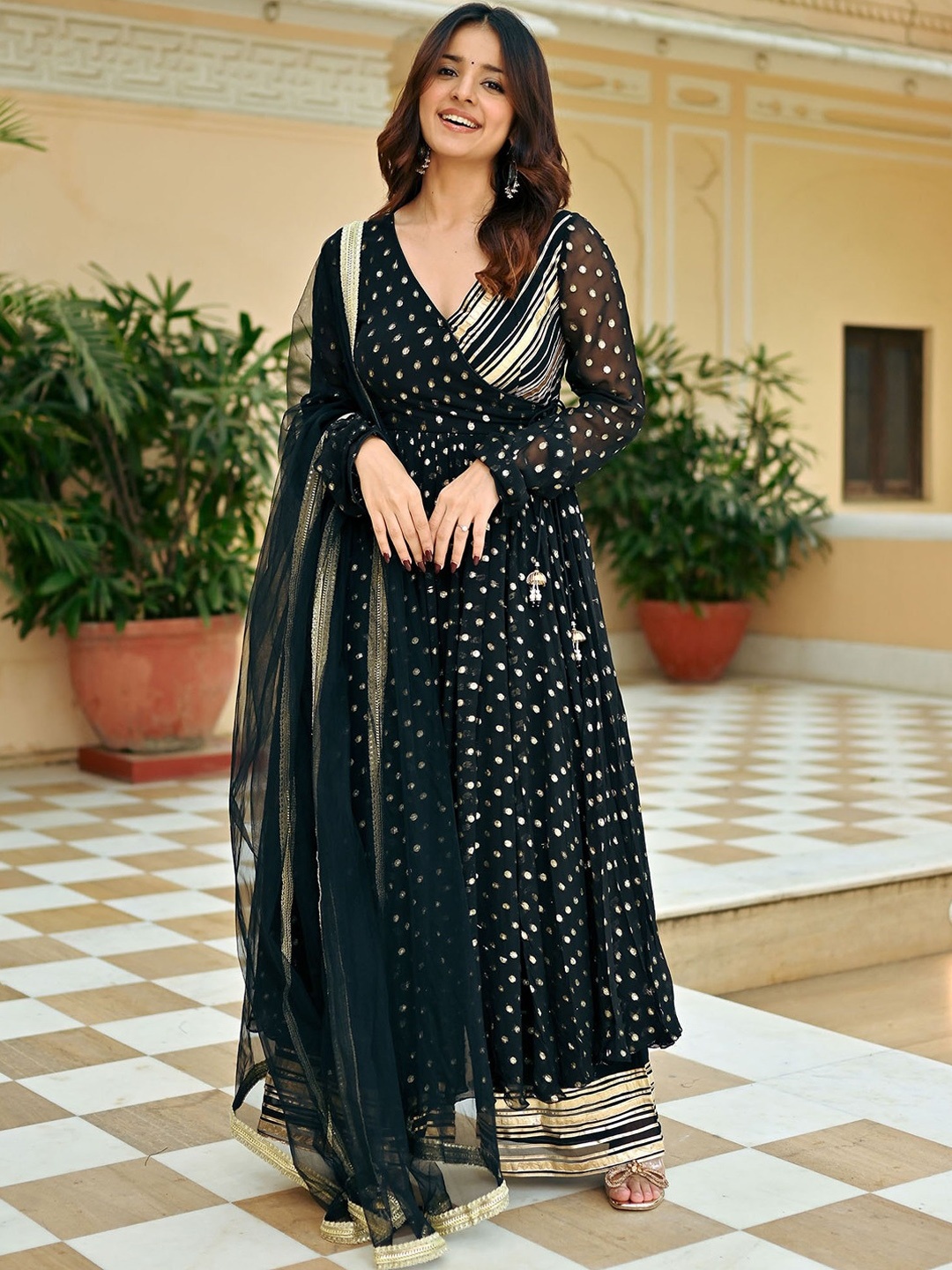 Lavanya The Label Woven Design V-Neck Anarkali Kurta & Palazzo With Dupatta, Black
Lavanya The Label Woven Design V-Neck Anarkali Kurta & Palazzo With Dupatta, Black