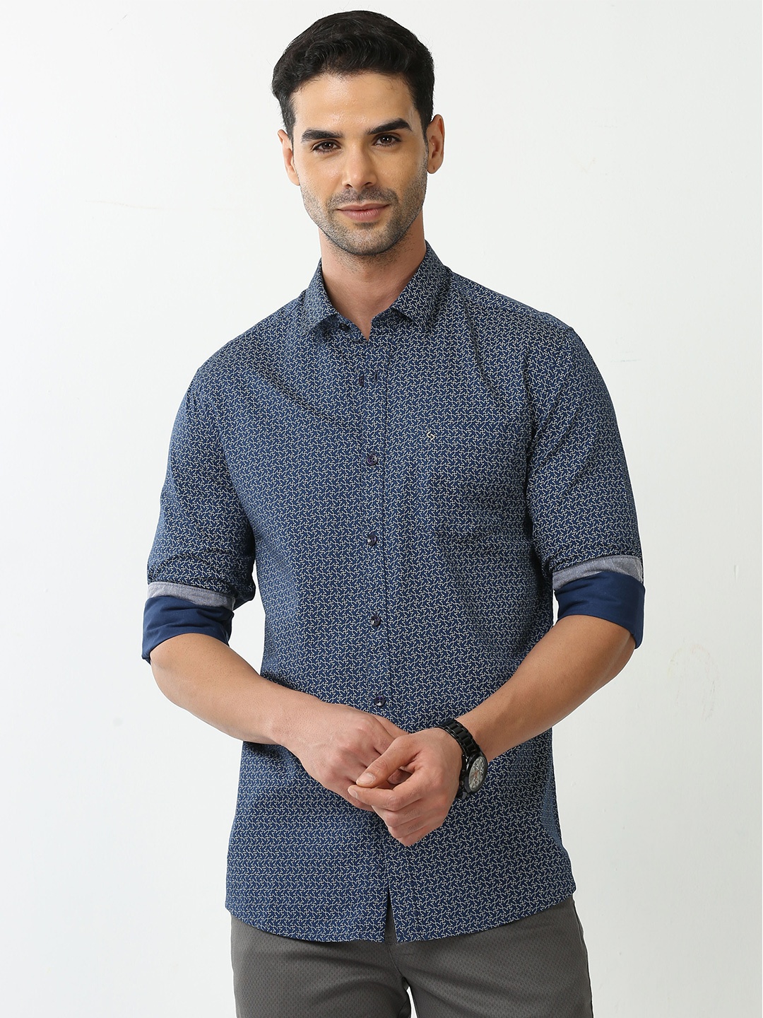 Classic Polo Standard Slim Fit Geometric Printed Cotton Casual Shirt, Navy blue
Classic Polo Standard Slim Fit Geometric Printed Cotton Casual Shirt, Navy blue