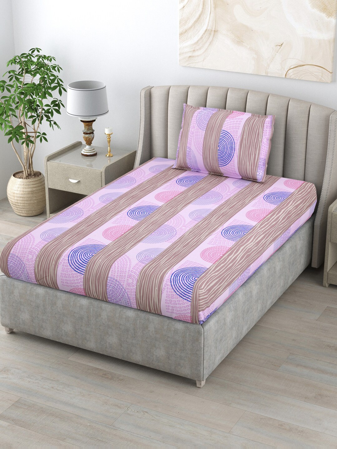 BOMBAY DYEING Allure Lavender Pure Cotton 120 TC Single Bedsheet with 1 Pillow Cover
BOMBAY DYEING Allure Lavender Pure Cotton 120 TC Single Bedsheet with 1 Pillow Cover