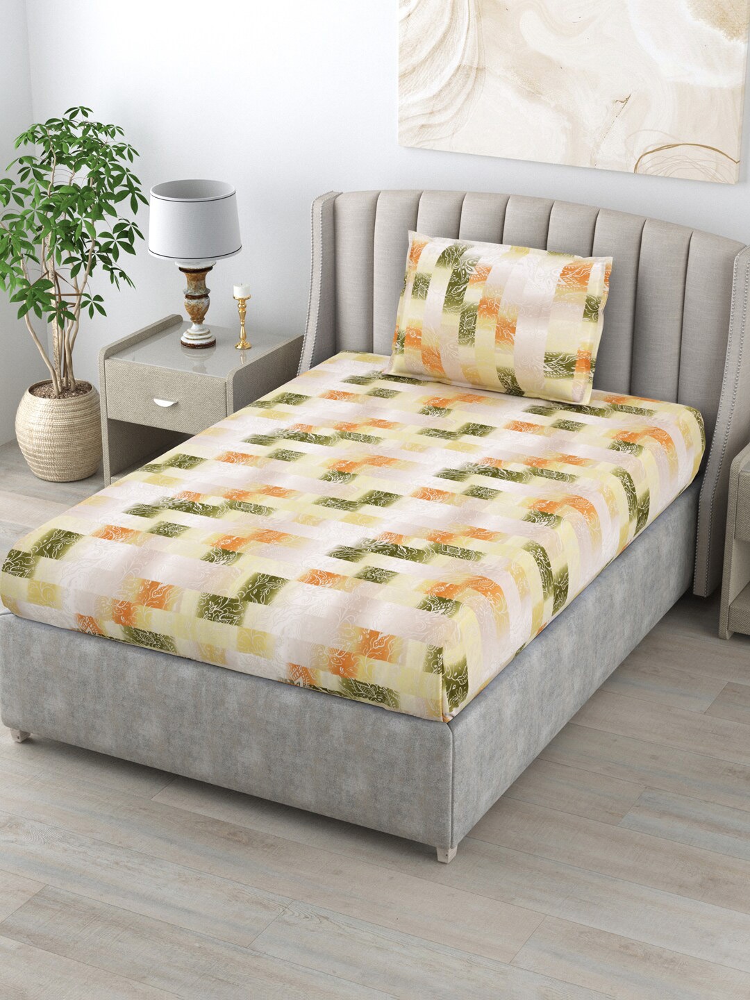 BOMBAY DYEING Allure Green & Yellow Geometric Cotton 120 TC Single Bedsheet & Pillow Cover
BOMBAY DYEING Allure Green & Yellow Geometric Cotton 120 TC Single Bedsheet & Pillow Cover