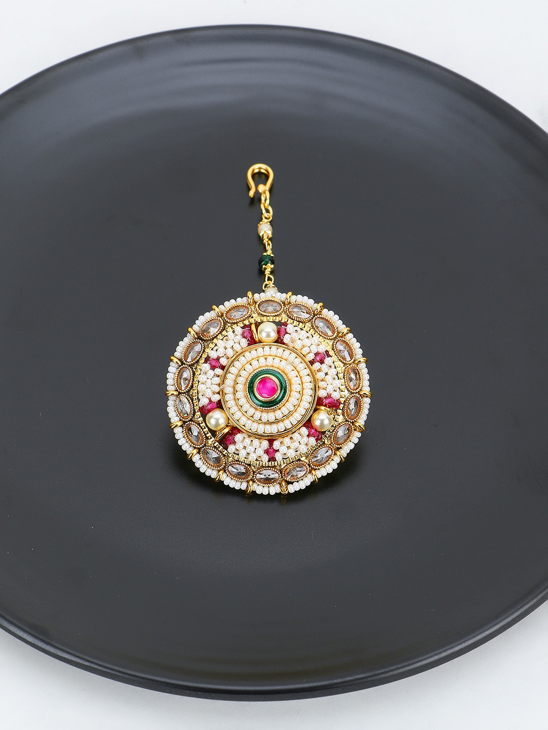 Adwitiya Collection 24KT Gold Plated Kundan Studded & Pearl Beaded Rajasthani Maang Tikka
Adwitiya Collection 24KT Gold Plated Kundan Studded & Pearl Beaded Rajasthani Maang Tikka