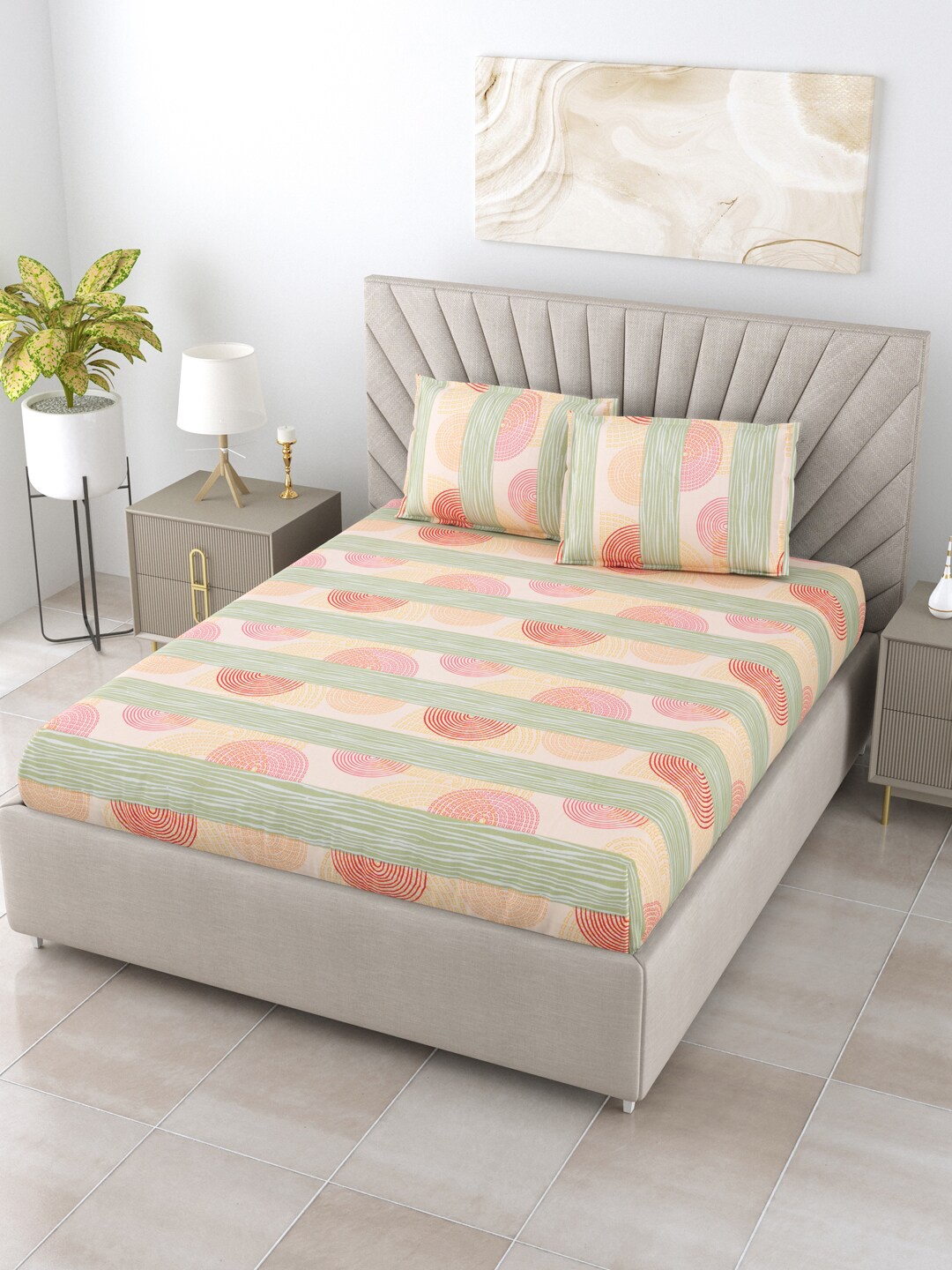BOMBAY DYEING Allure Beige & Green Geometric Cotton 120 TC King Bedsheet & 2 Pillow Covers
BOMBAY DYEING Allure Beige & Green Geometric Cotton 120 TC King Bedsheet & 2 Pillow Covers