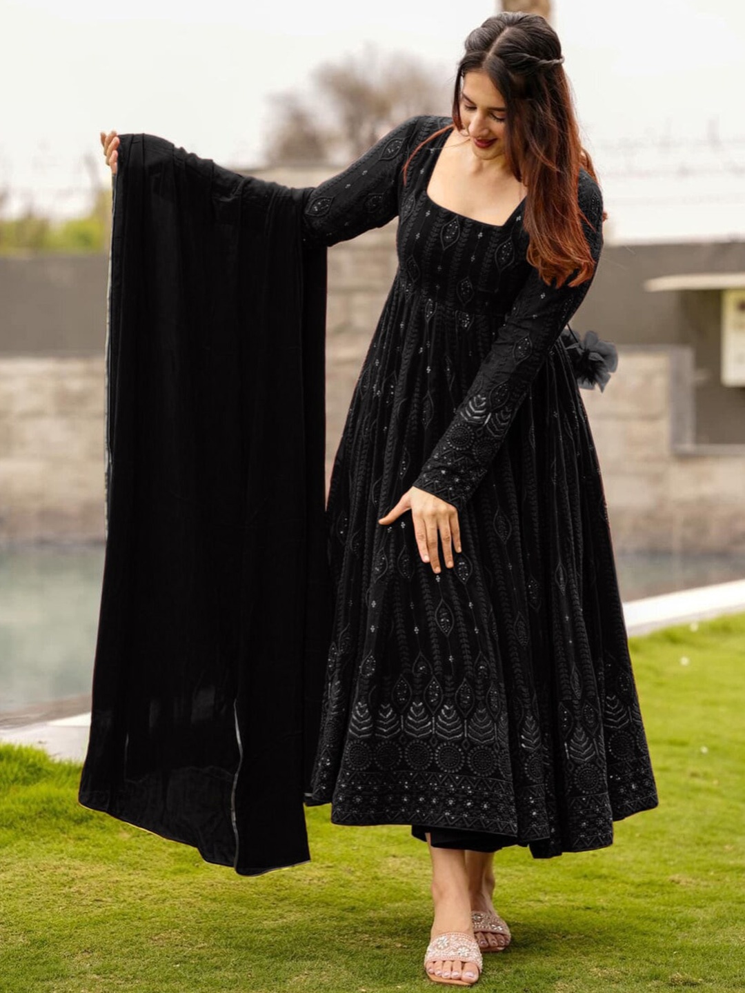 Kedar Fab Ethnic Motifs Embroidered Thread Work Detailed Silk Anarkali Kurta With Dupatta, Black
Kedar Fab Ethnic Motifs Embroidered Thread Work Detailed Silk Anarkali Kurta With Dupatta, Black