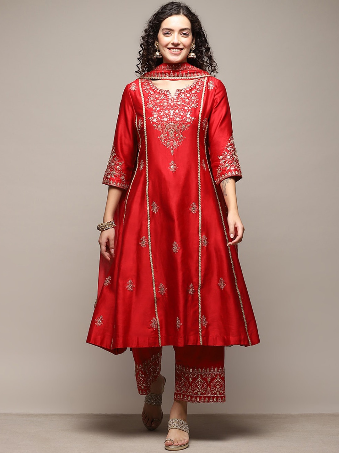 Biba Ethnic Motifs Yoke Design Regular Sequinned Kurta with Palazzos & With Dupatta, Red
Biba Ethnic Motifs Yoke Design Regular Sequinned Kurta with Palazzos & With Dupatta, Red